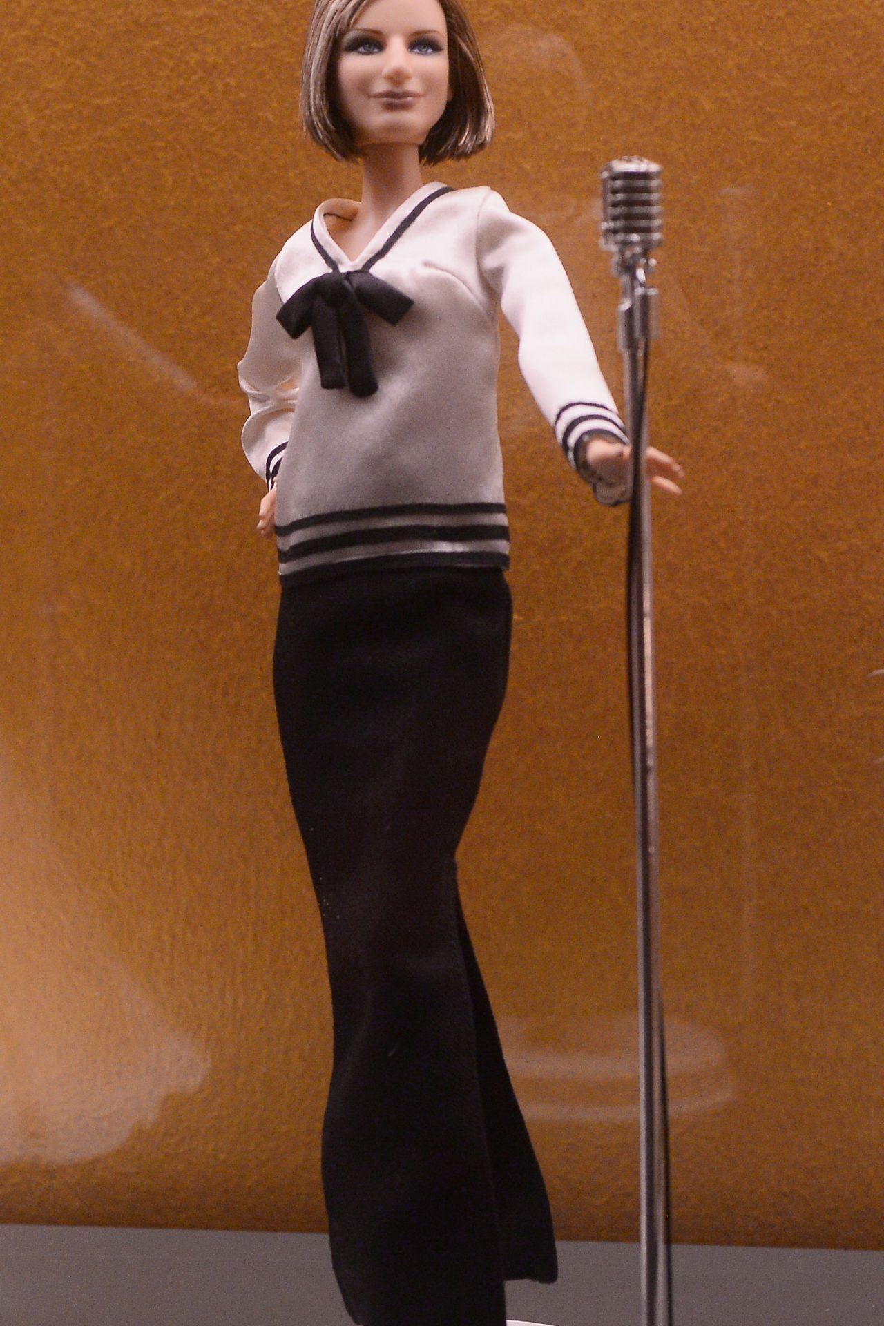 Barbra Streisand: an iconic outfit