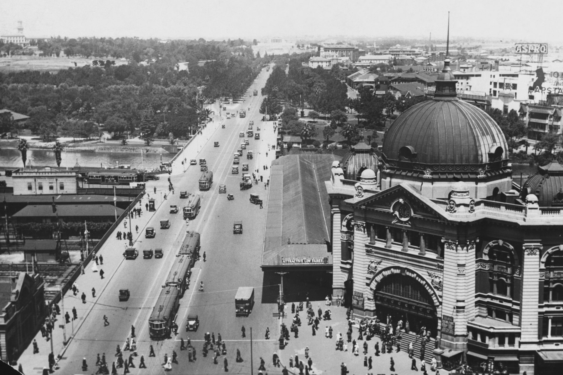 Melbourne in photographs - then and now