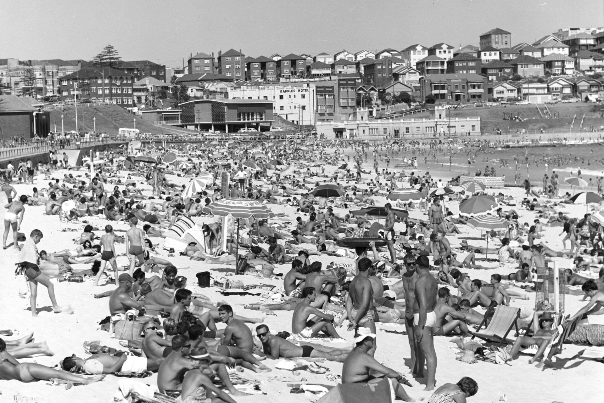 Australian beaches, 100 years ago