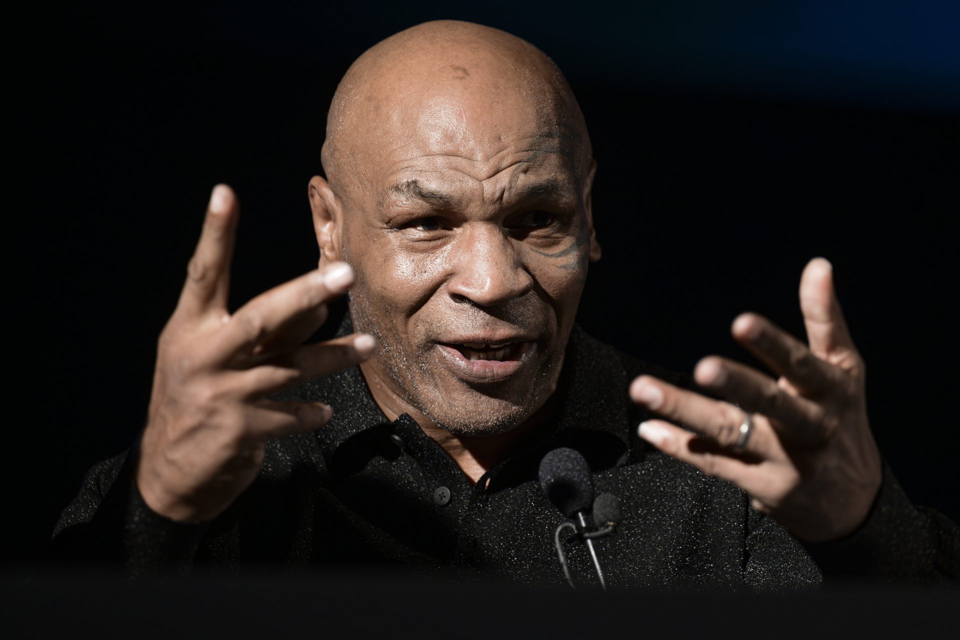 'È dura camminare': notizie preoccupanti sulle condizioni fisiche di Mike Tyson