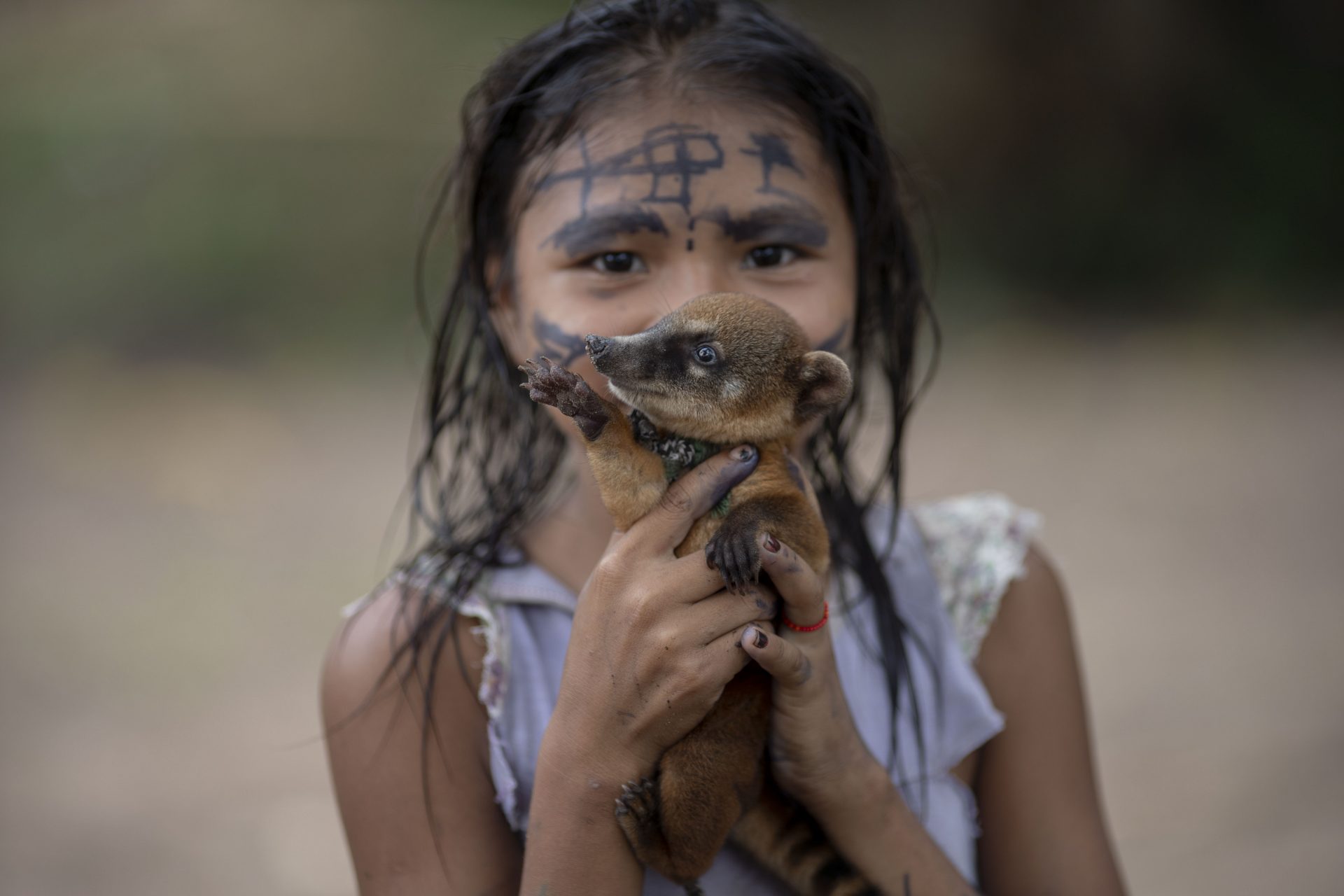 Étonnant : l'histoire fascinante d'enfants élevés par des animaux