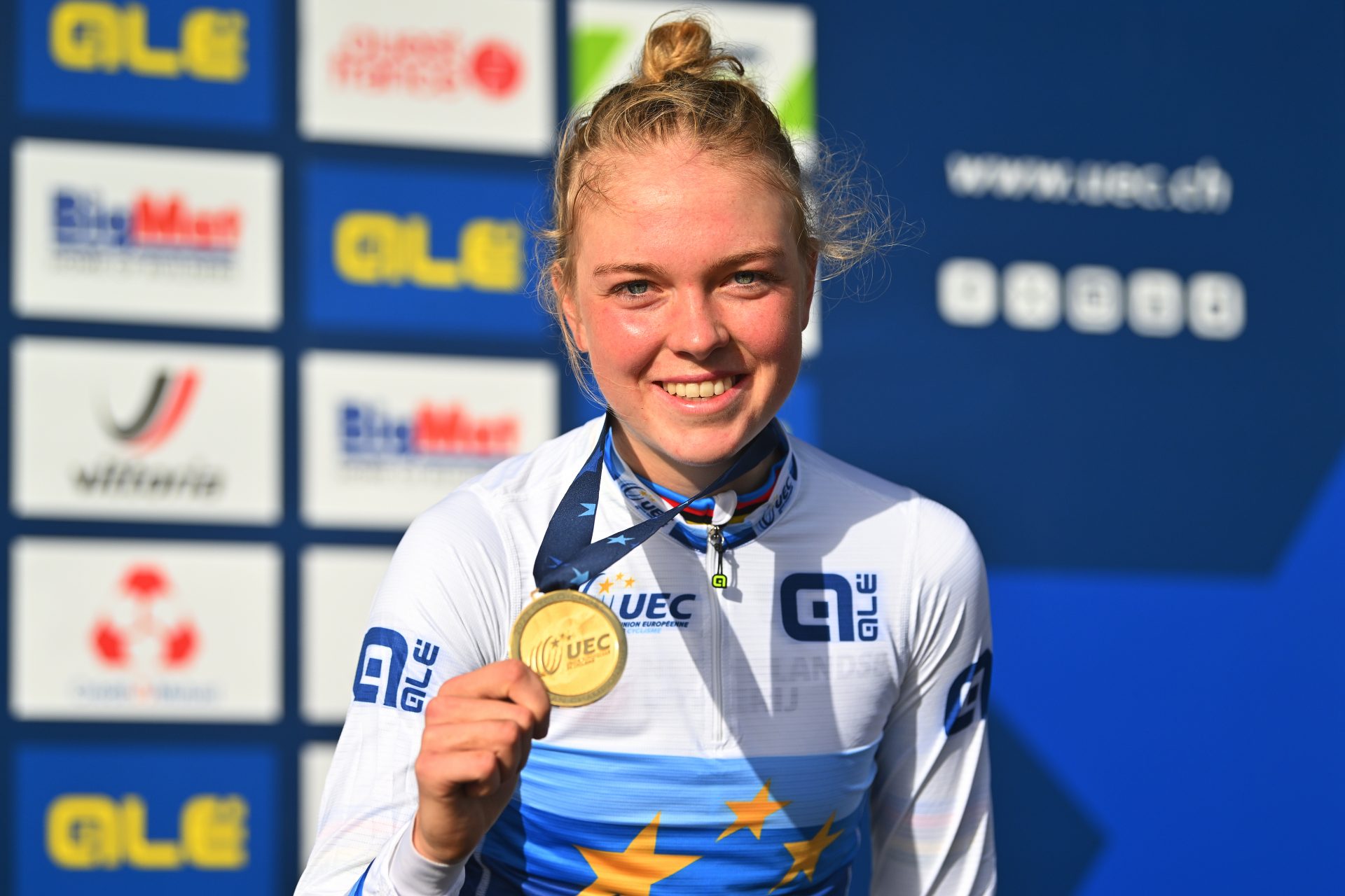 Fem van Empel, Marianne Vos, Sanne Cant en alle andere wereldkampioenes veldrijden