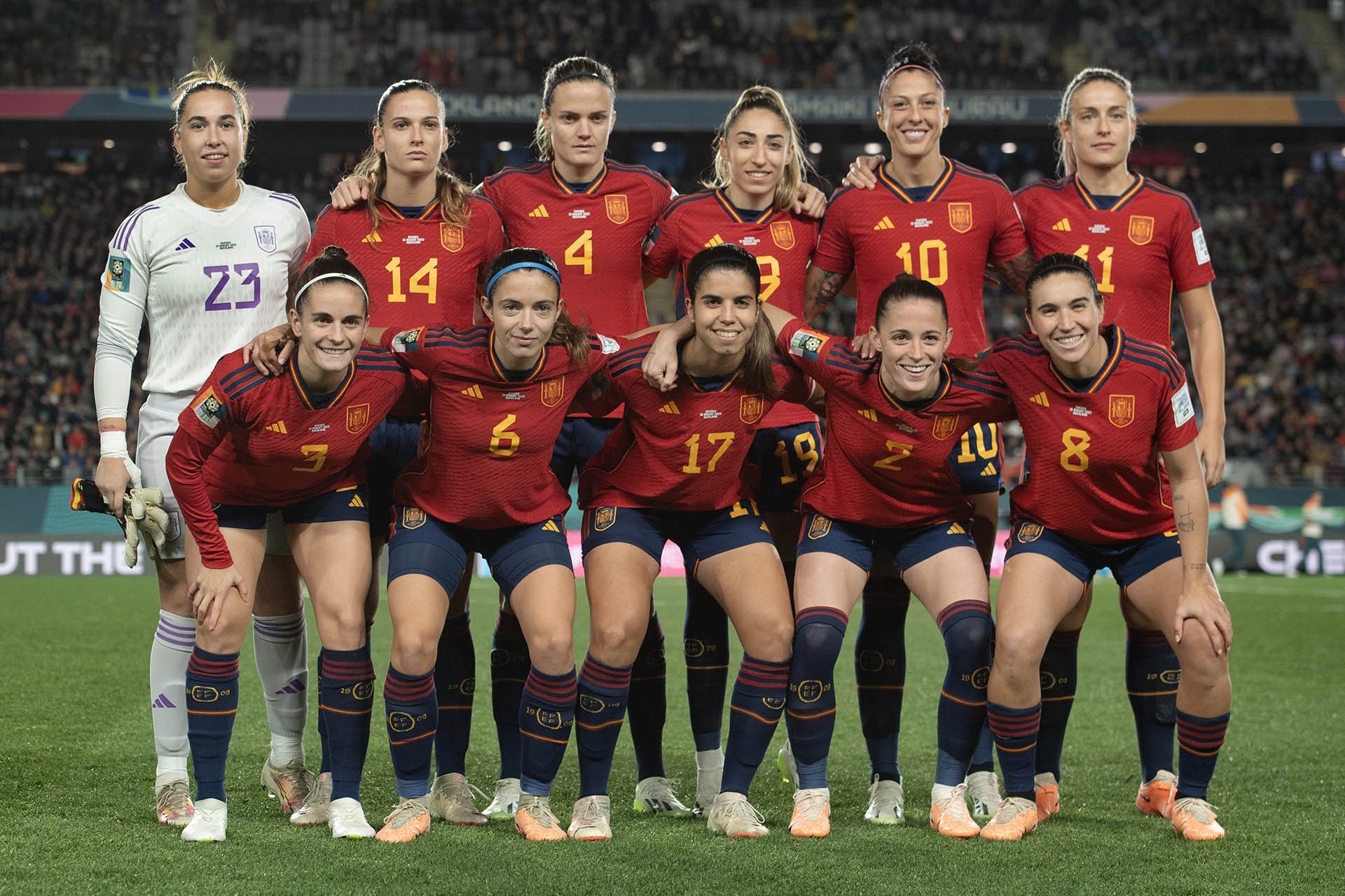 España: primera eliminatoria mundialista y a la final