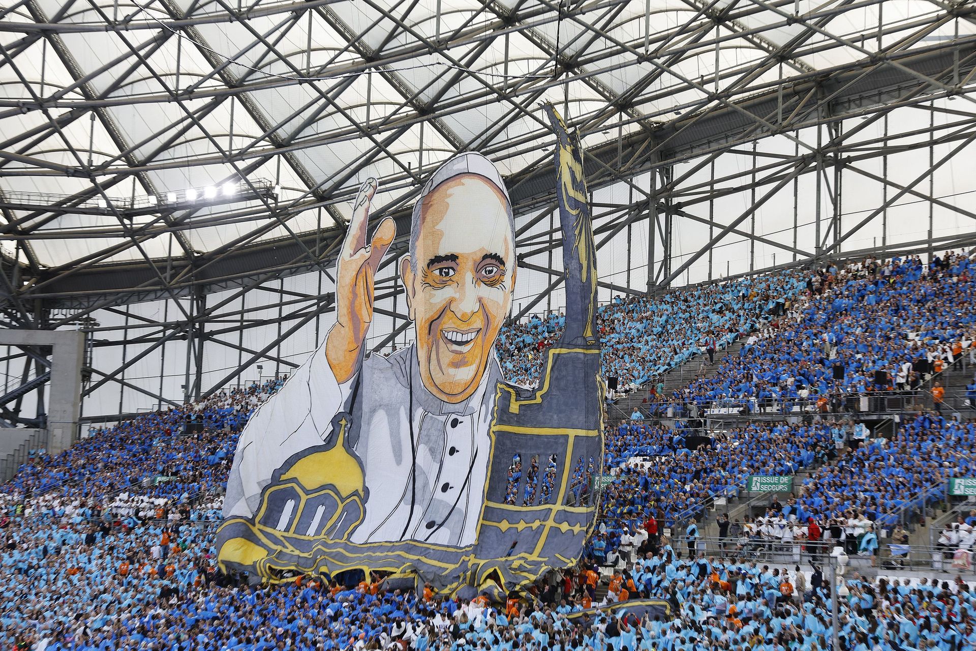 Un tifo géant des supporters de l’OM