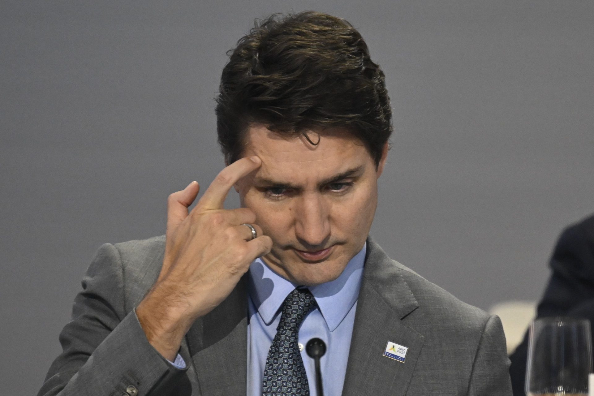 Other pollsters think Trudeau is in trouble