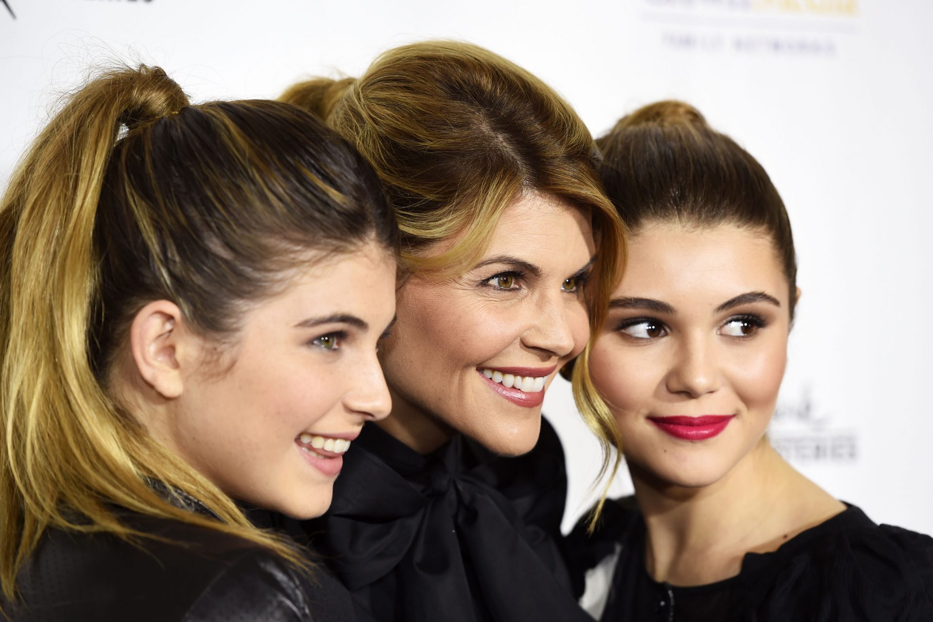 Olivia and Isabella, the daughters Lori Loughlin tried to get into college