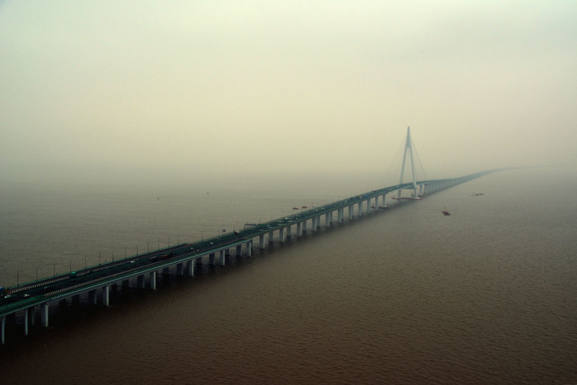 Le Pont de la baie de Hangzhou (Chine)