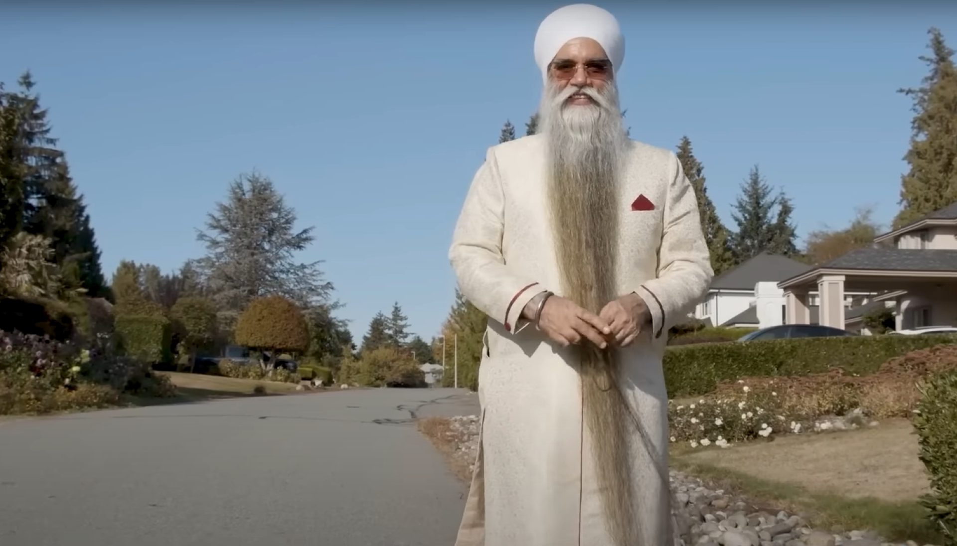 Le record du monde de l'homme vivant possédant la plus longue barbe