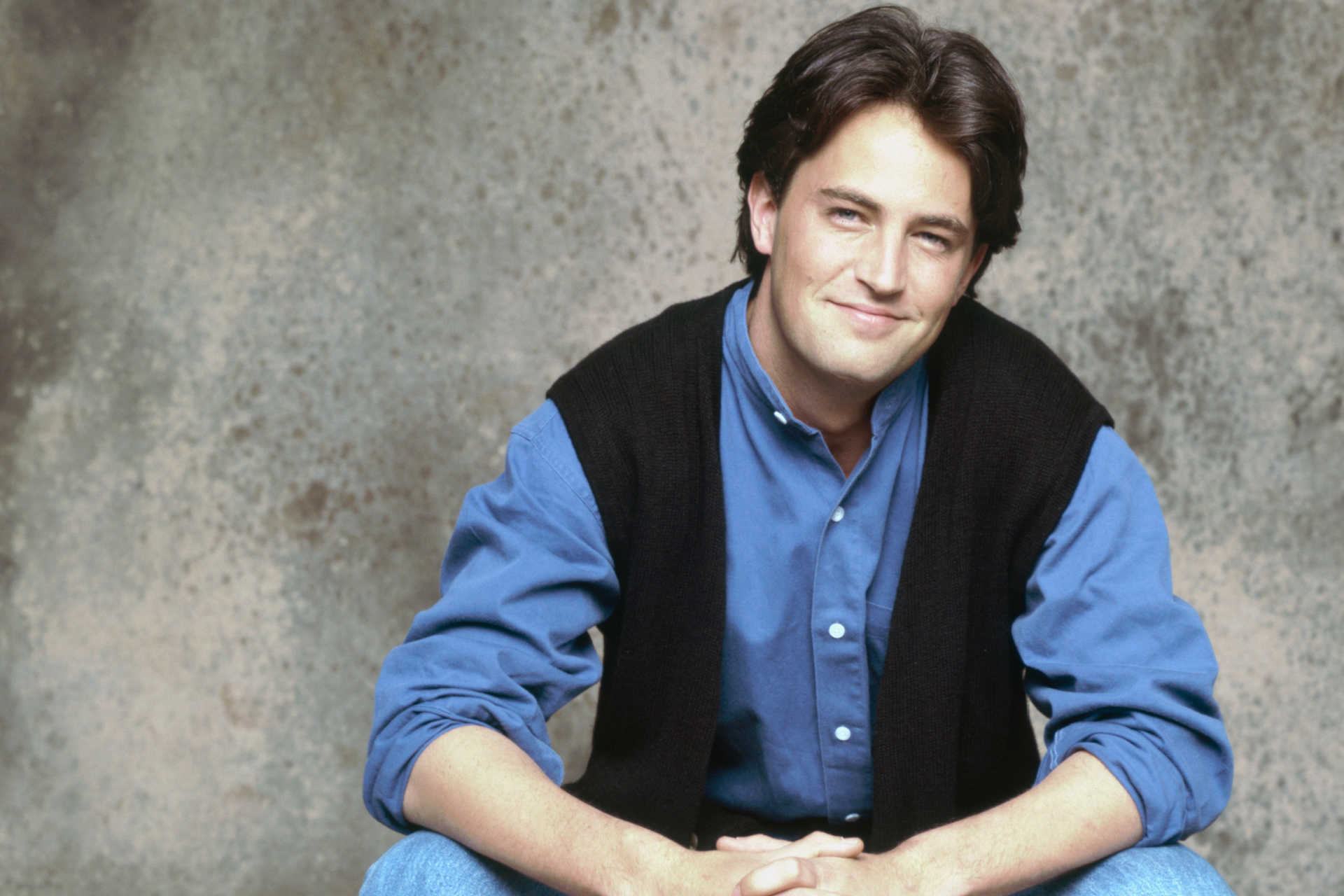 From Julia Roberts to Selma Blair: Matthew Perry's famous girlfriends