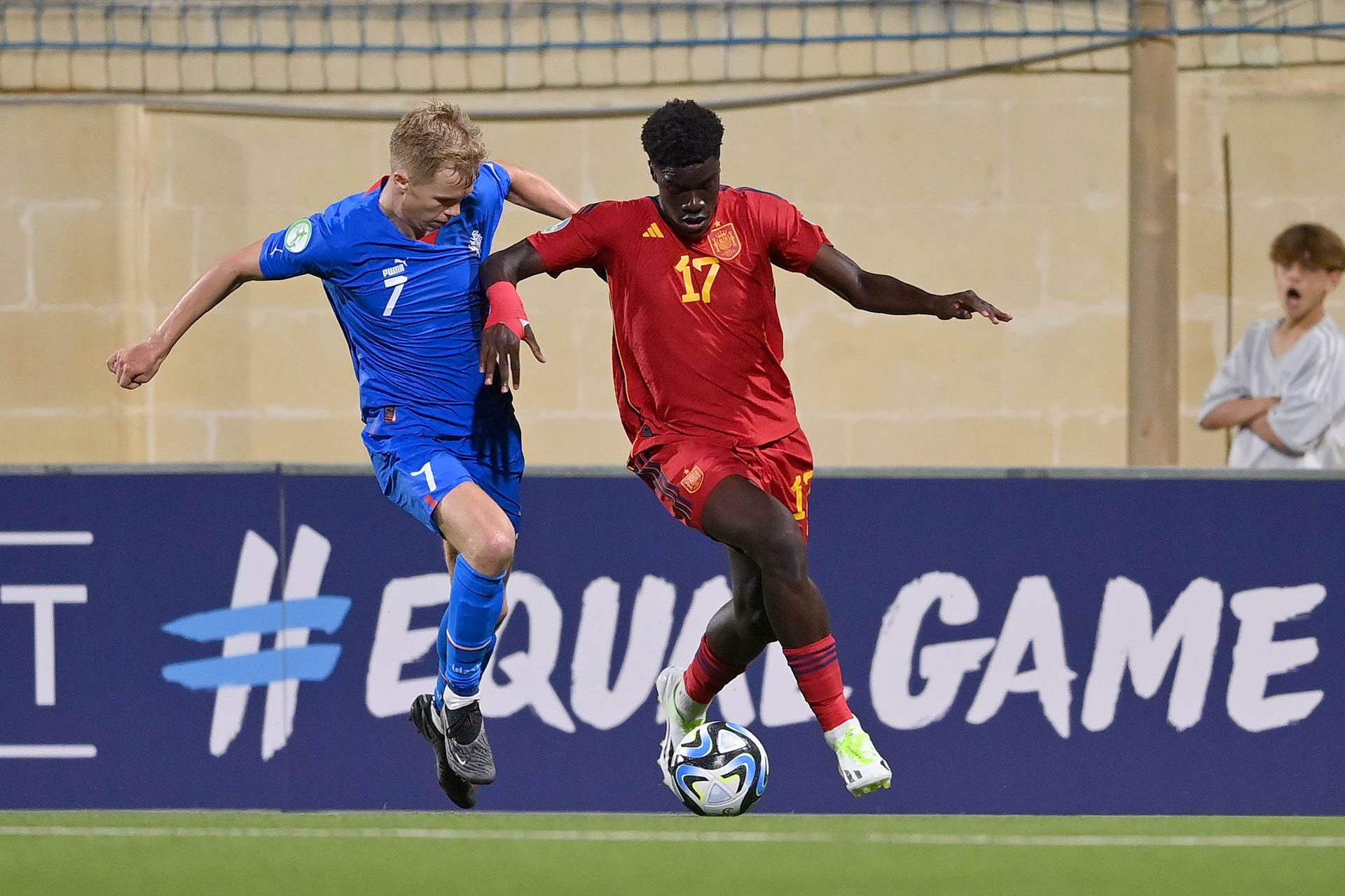 La esperada llamada de la absoluta y la alargada sombra de Senegal