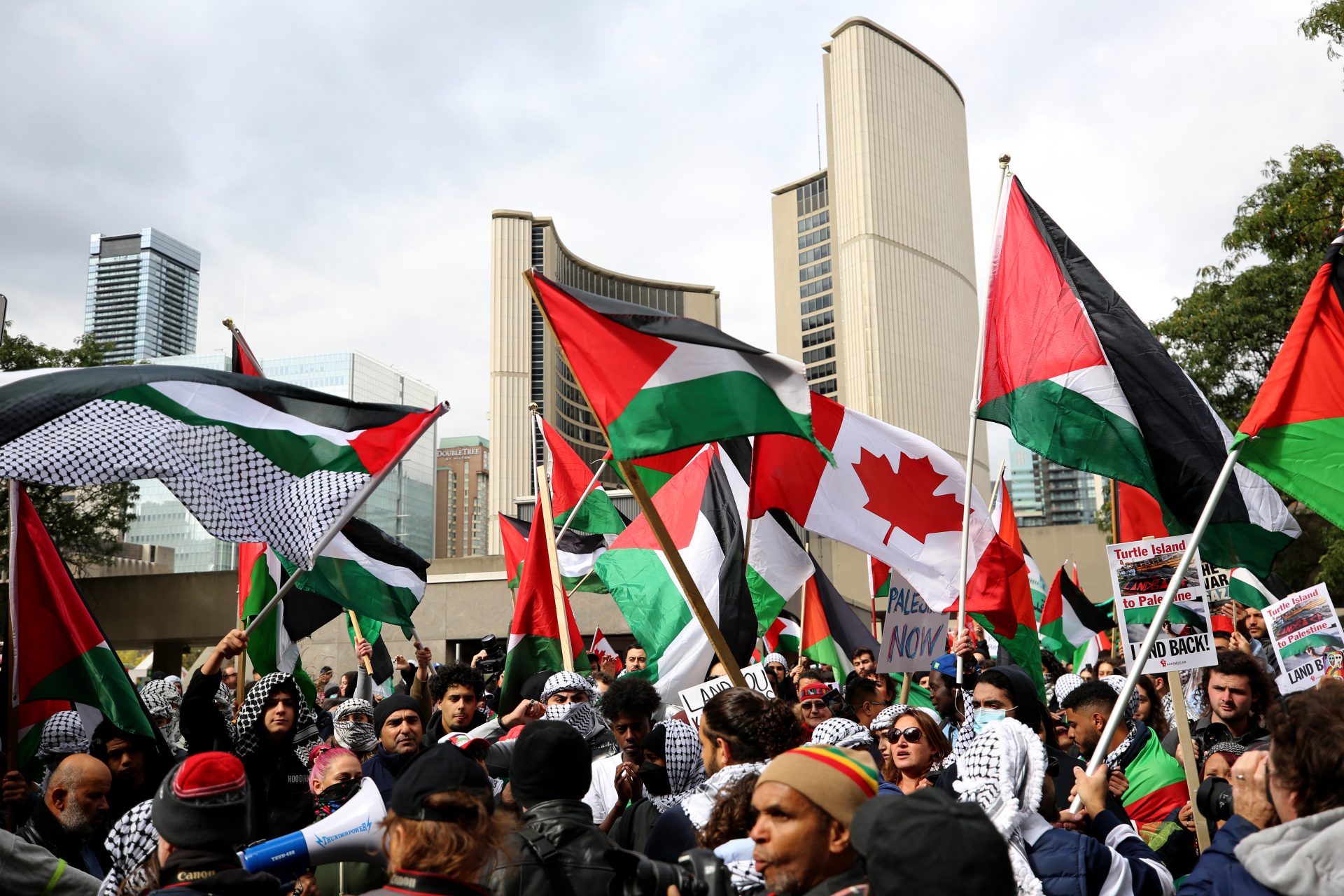 Justin Trudeau et les politiques canadiens s'unissent pour soutenir Israël et condamner les rassemblements