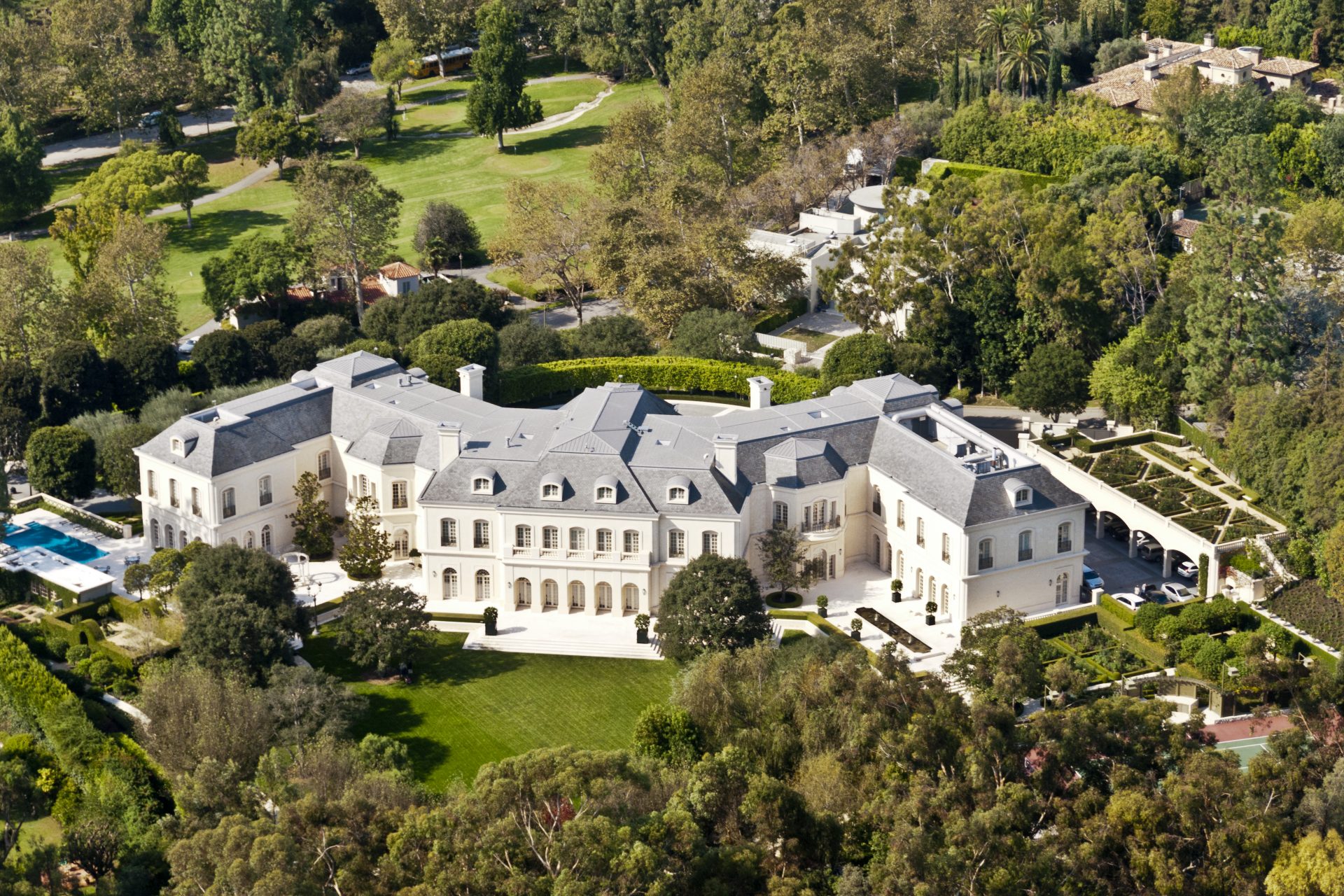 She lived in one of LA's biggest mansions 