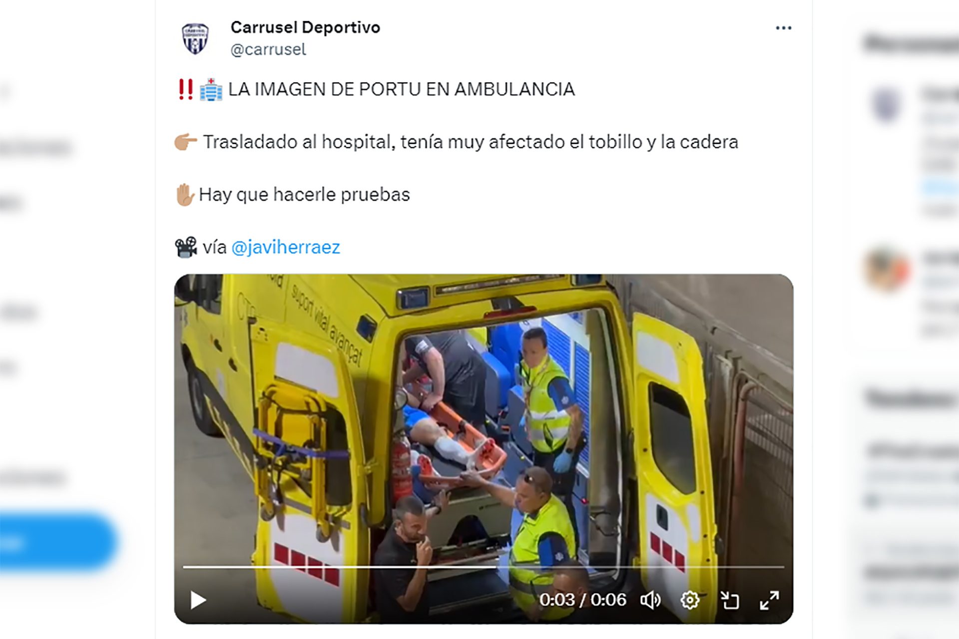 En ambulancia y camino del hospital