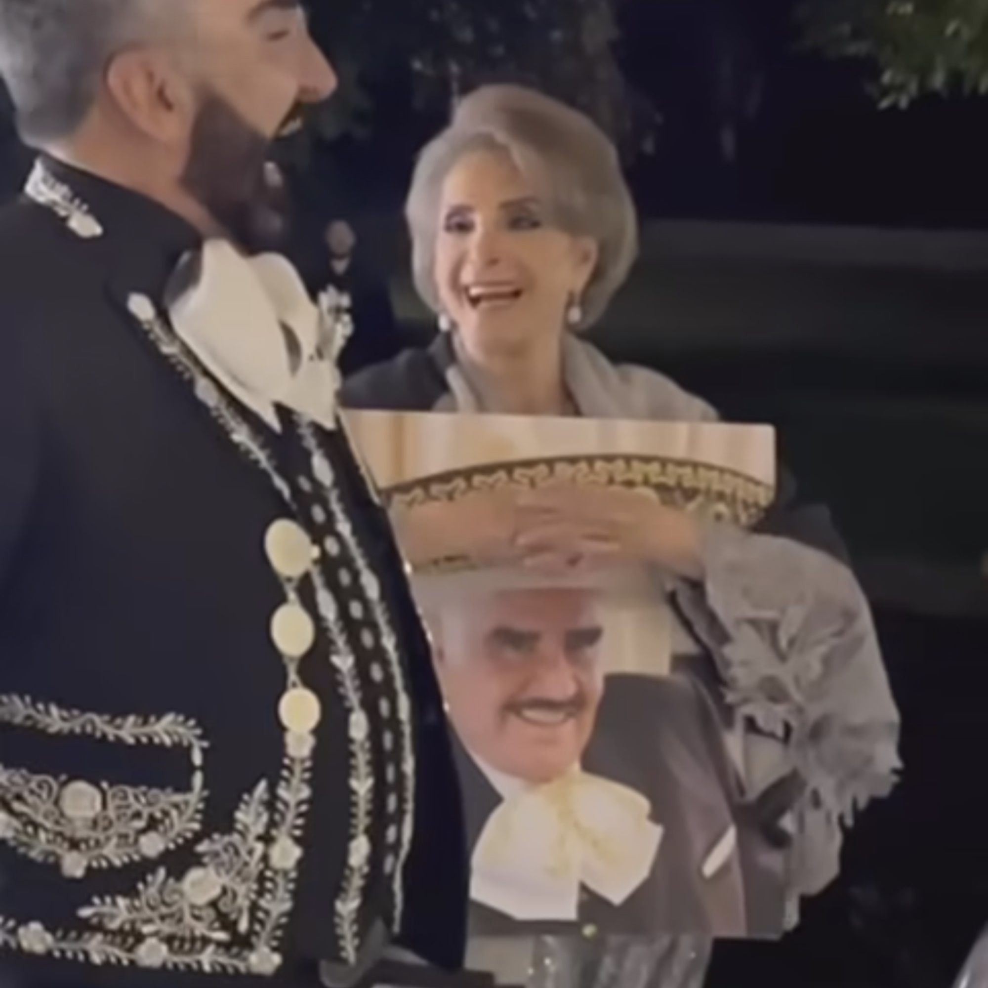 Vicente Fernández estuvo presente