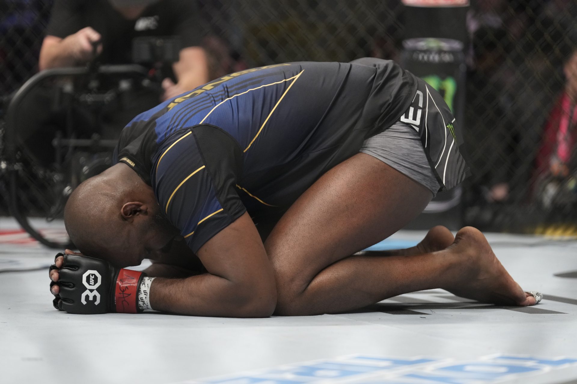 Jon Jones injury