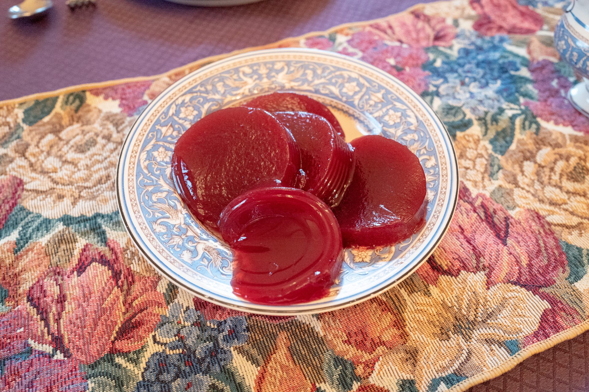 Cranberry Sauce in a Can: A Jiggly Tradition