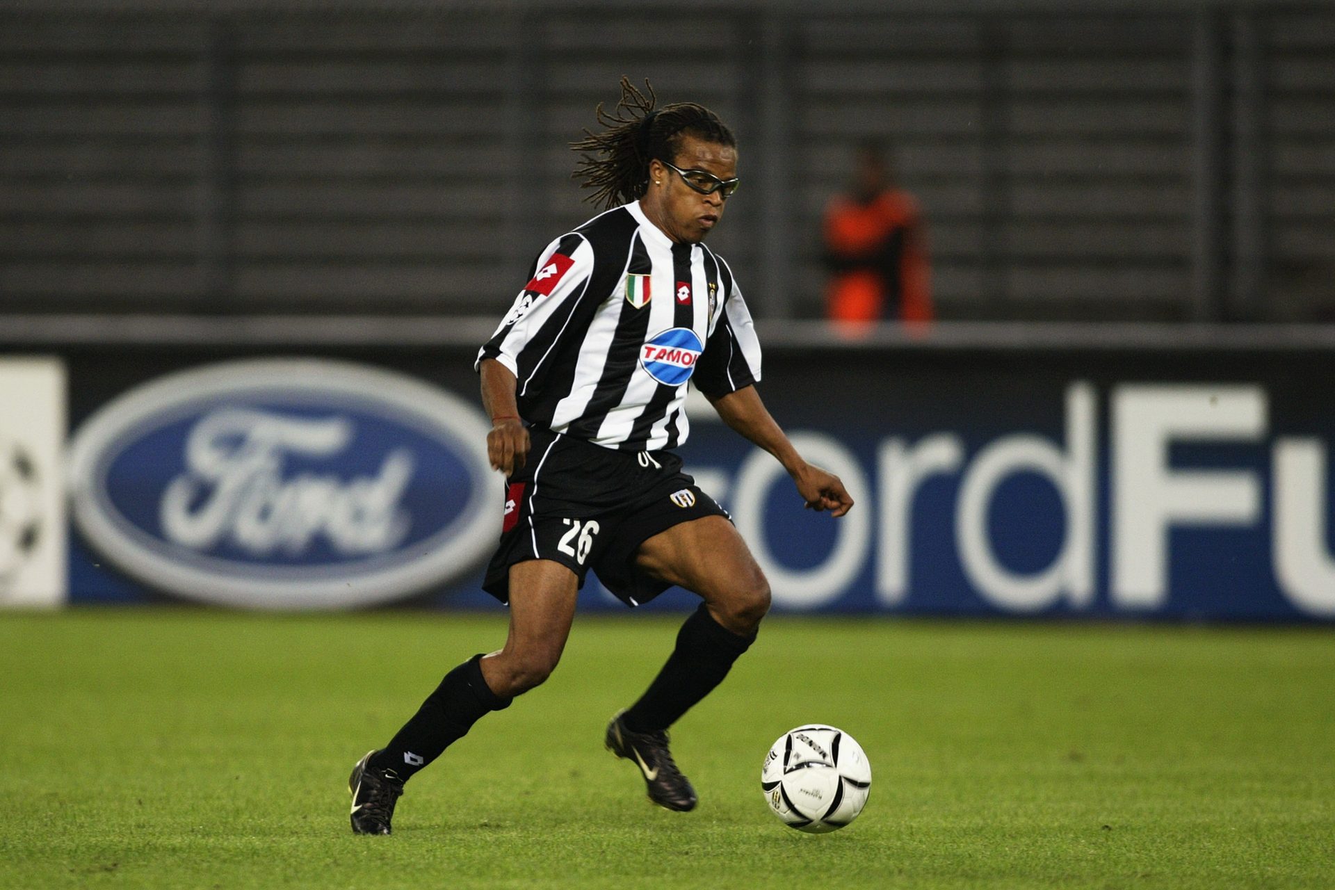 Edgar Davids (Barnet 2012) 