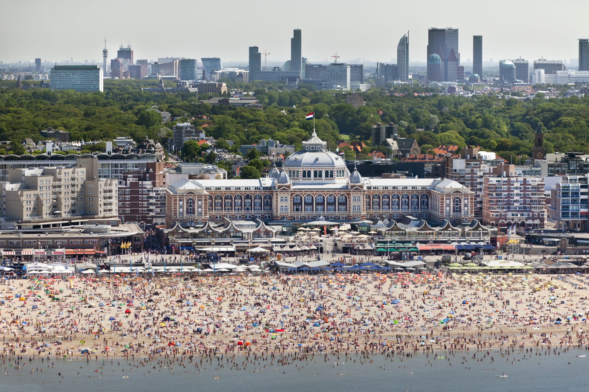 Waarom Nederland minder feestdagen heeft dan België en andere landen