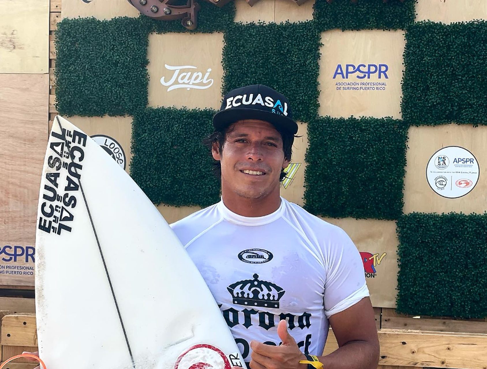 Surfer overlijdt op 34-jarige leeftijd na mysterieuze aanvallen