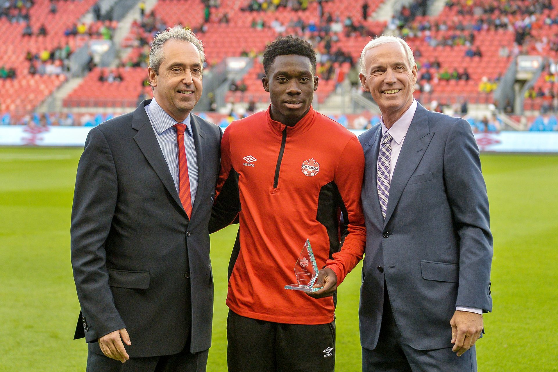 Mejor jugador sub-17 de Canadá en 2016 y 2017