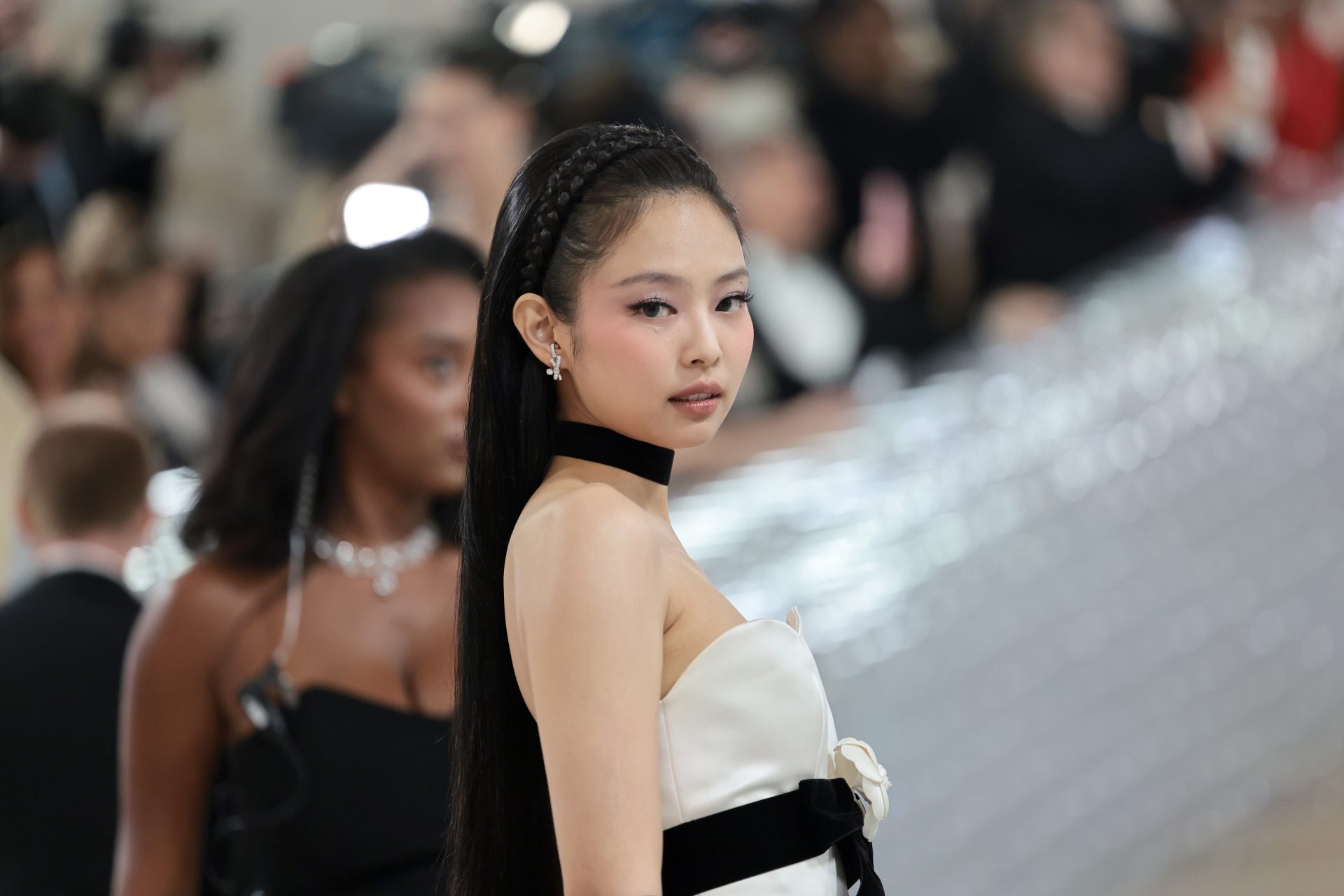 Mantra: Blackpink's Jennie makes US debut with Columbia Records