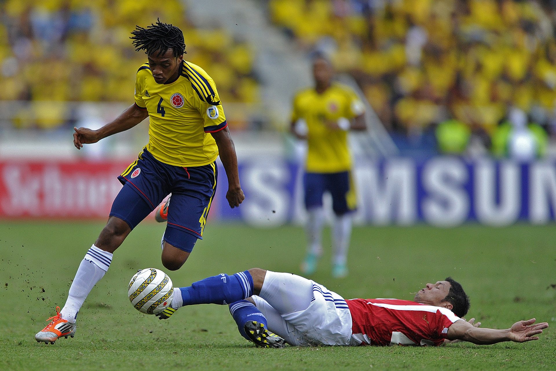 Ha debuttato con la Colombia nel 2010 segnando un gol