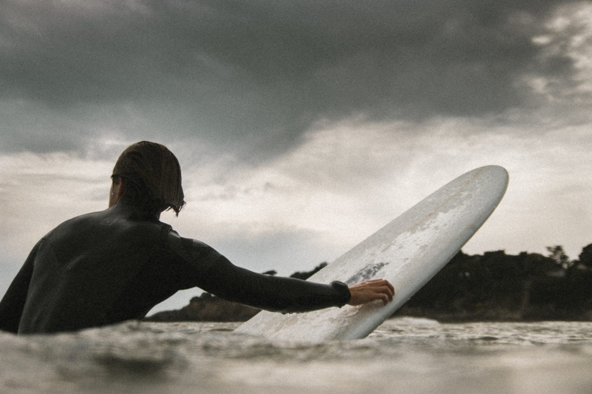 Des surfeurs du monde entier 