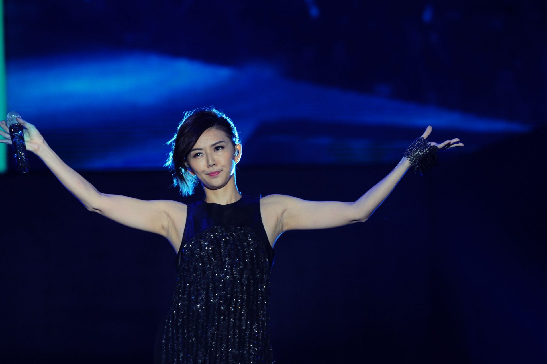 Sister of Stefanie Sun cuts ties with the Singaporean singer