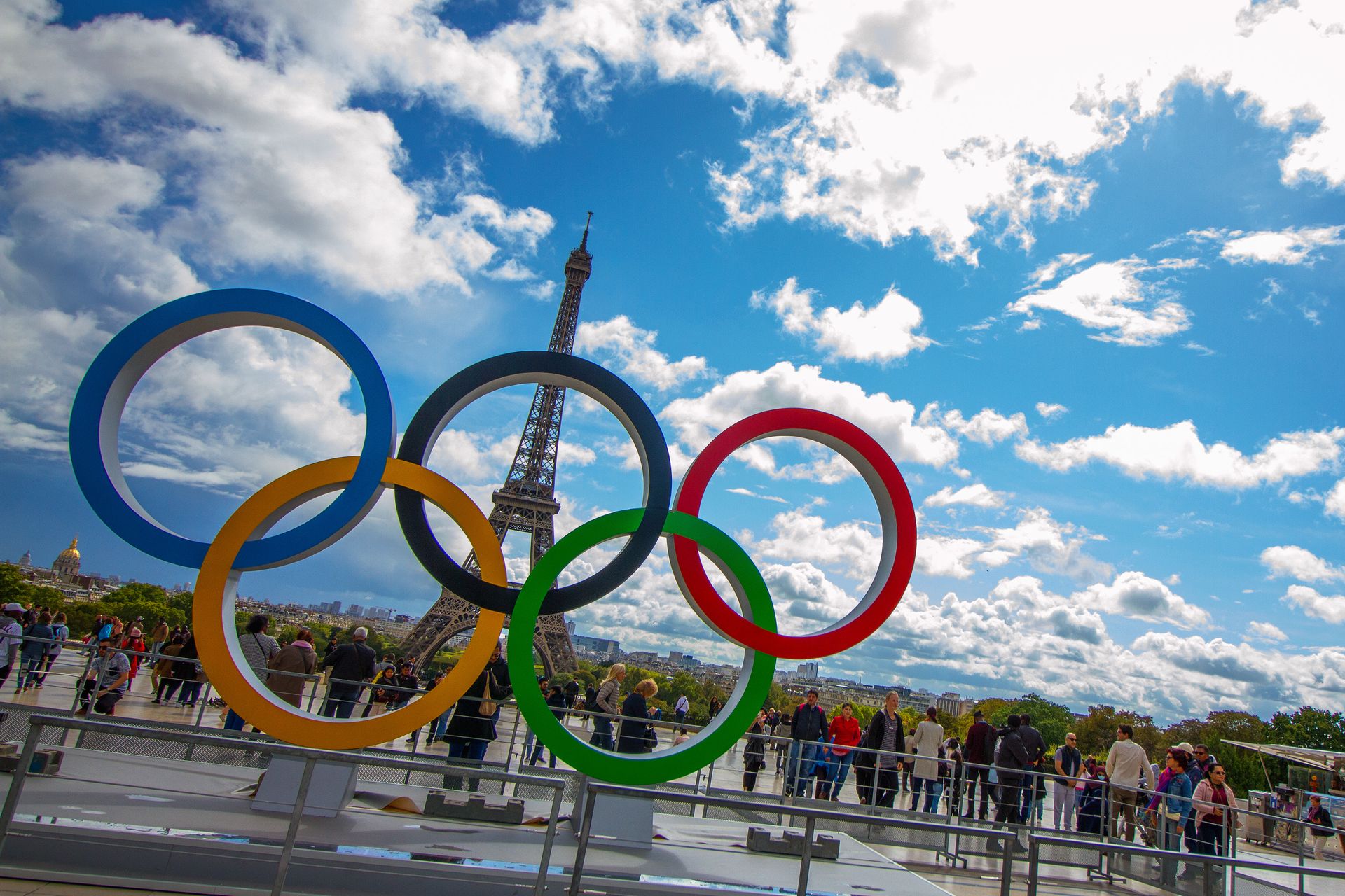 8 mai : la flamme olympique arrive en France