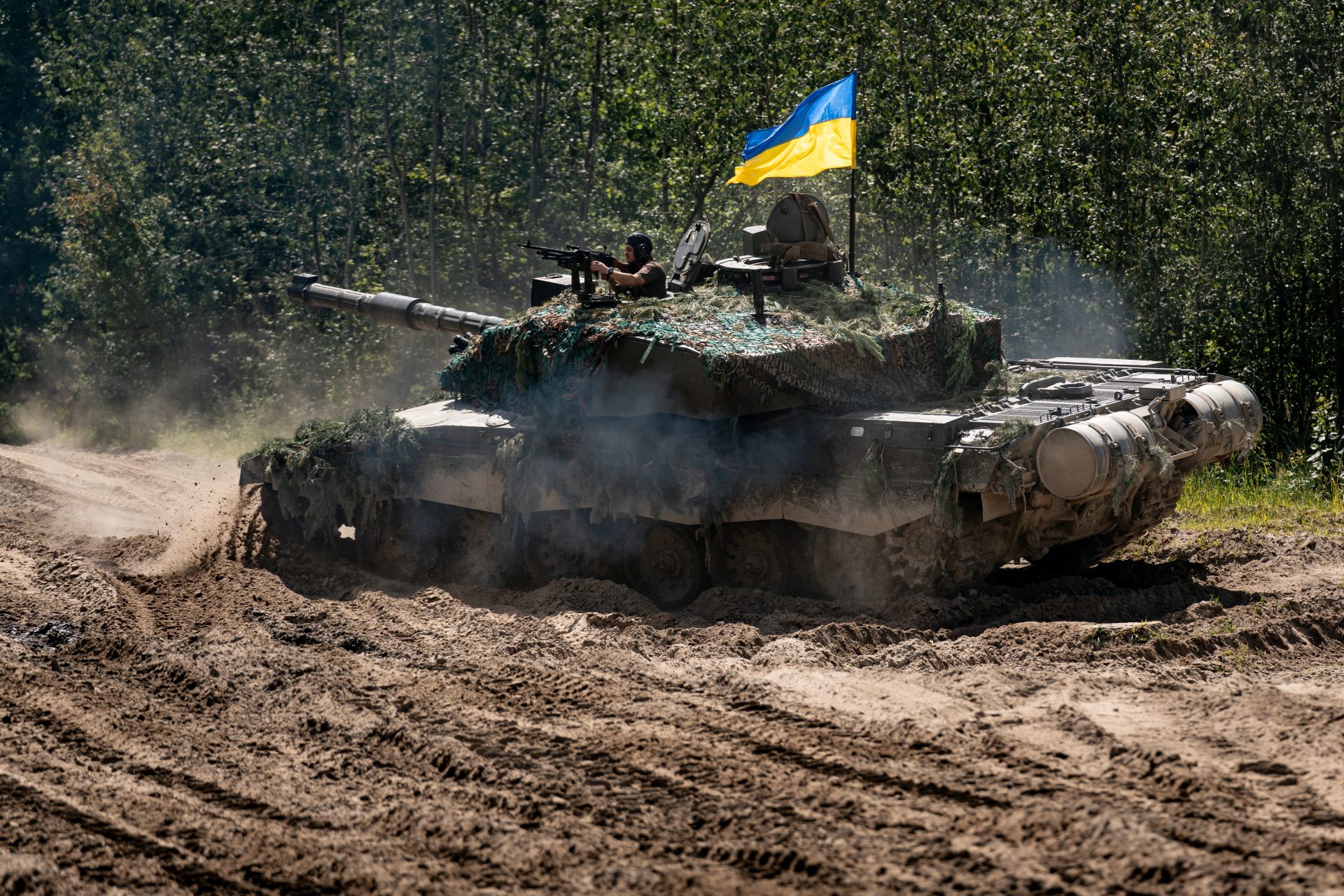Russland könnte die Ukraine innerhalb weniger Wochen zehnmal so stark bewaffnen, sagt US-General