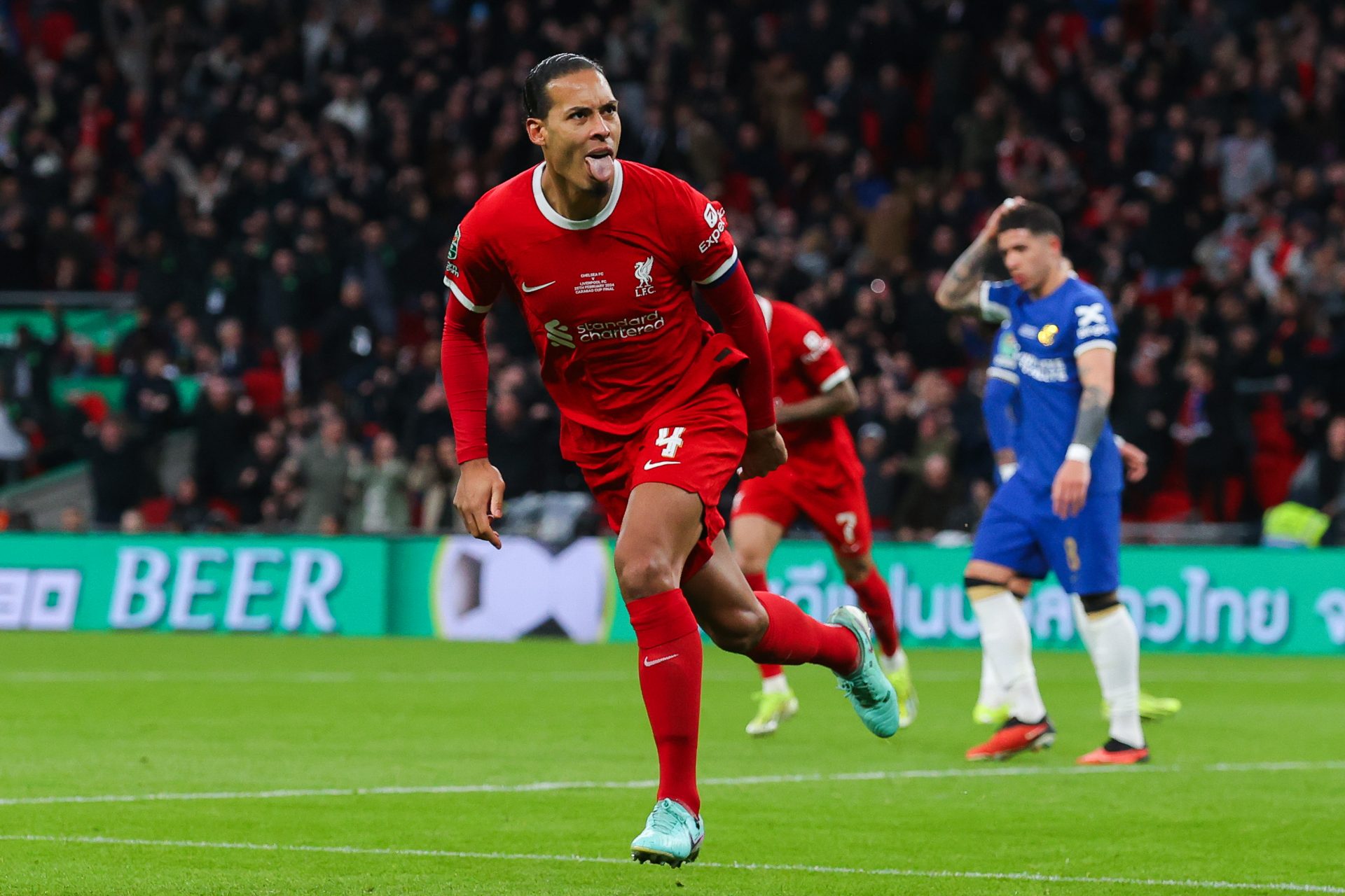 Liverpool zoekt vervanging voor Virgil van Dijk, met sterke rivalen op de loer