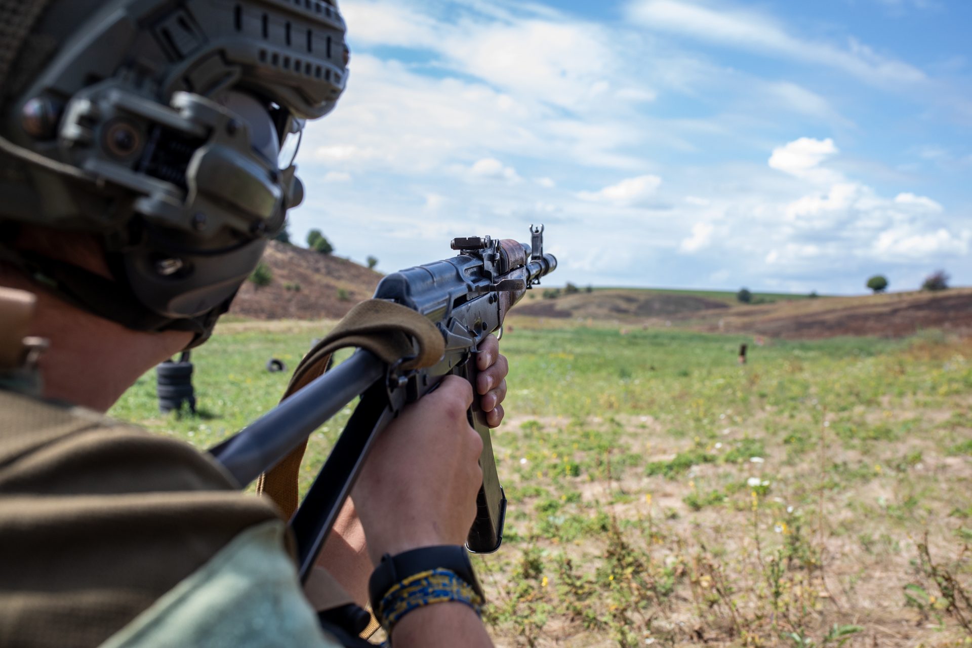 Elite snipers on the frontlines in Ukraine