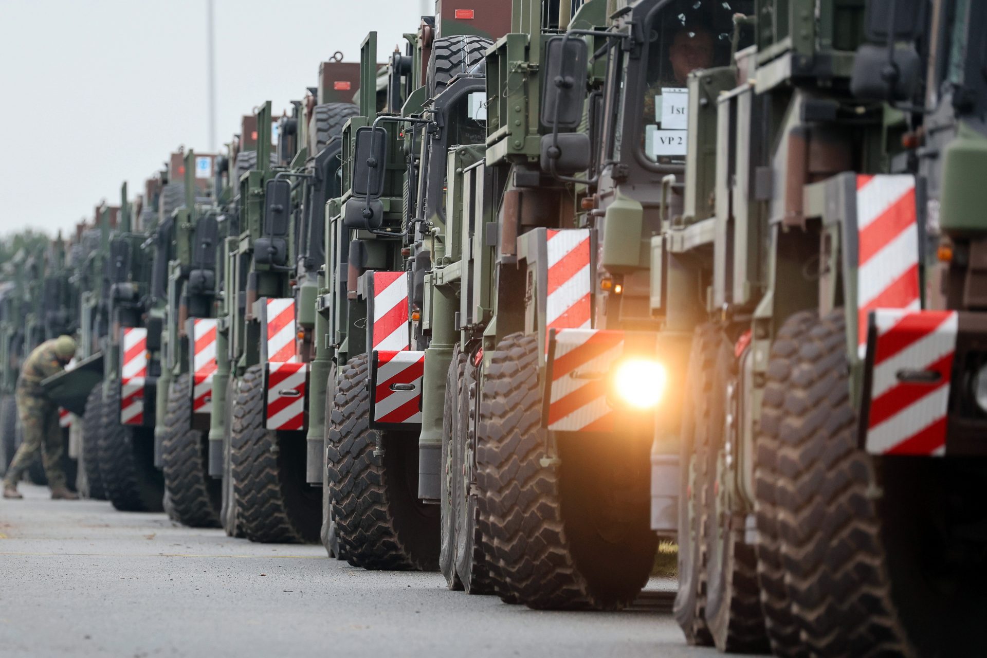 Die NATO verlegt Flugabwehrraketen an die russische Grenze