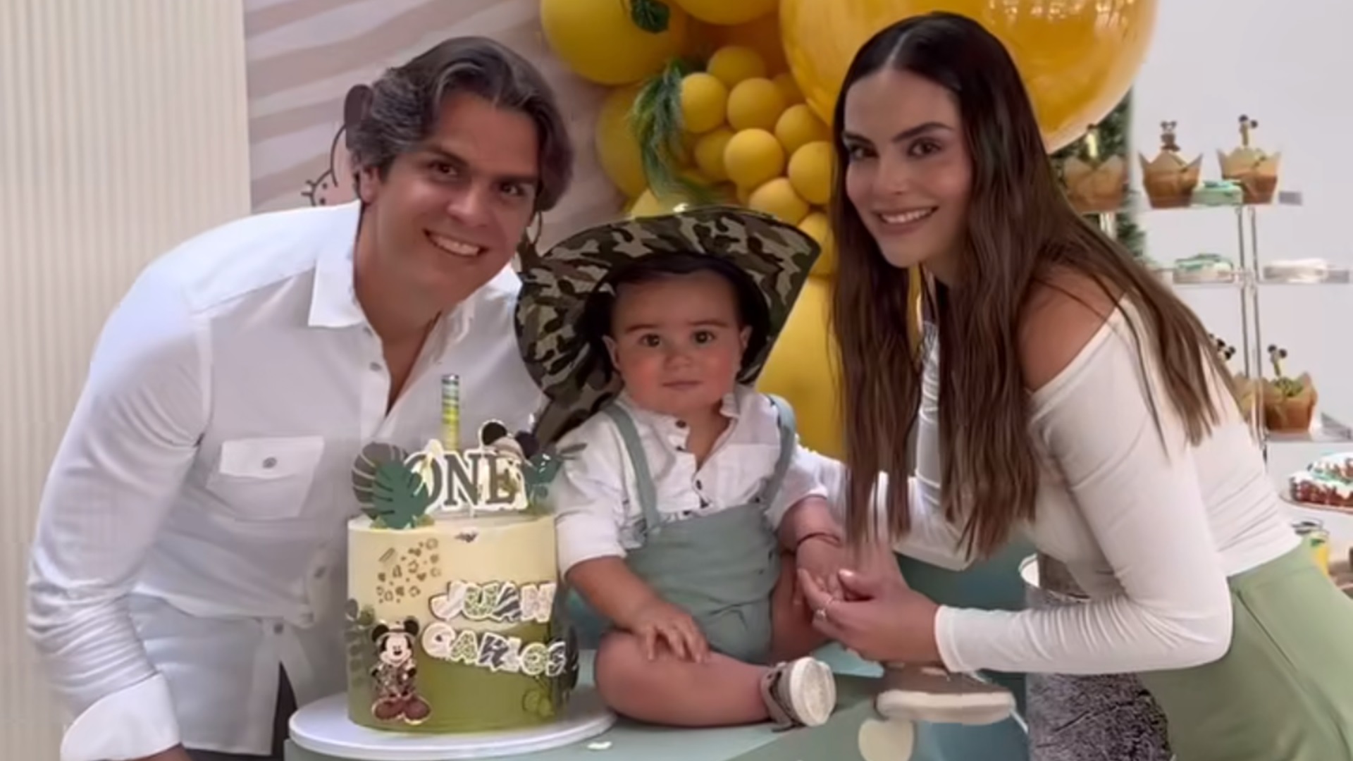 Ximena Navarrete y Juan Carlos Valladares celebran el primer año de su hijo