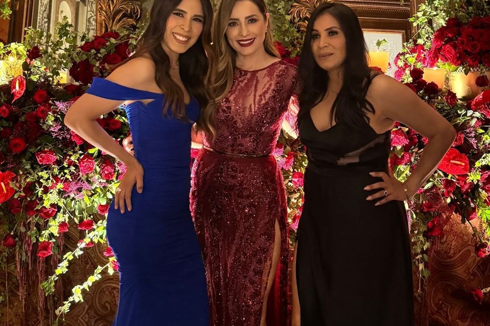 La festejada con sus hermanas 