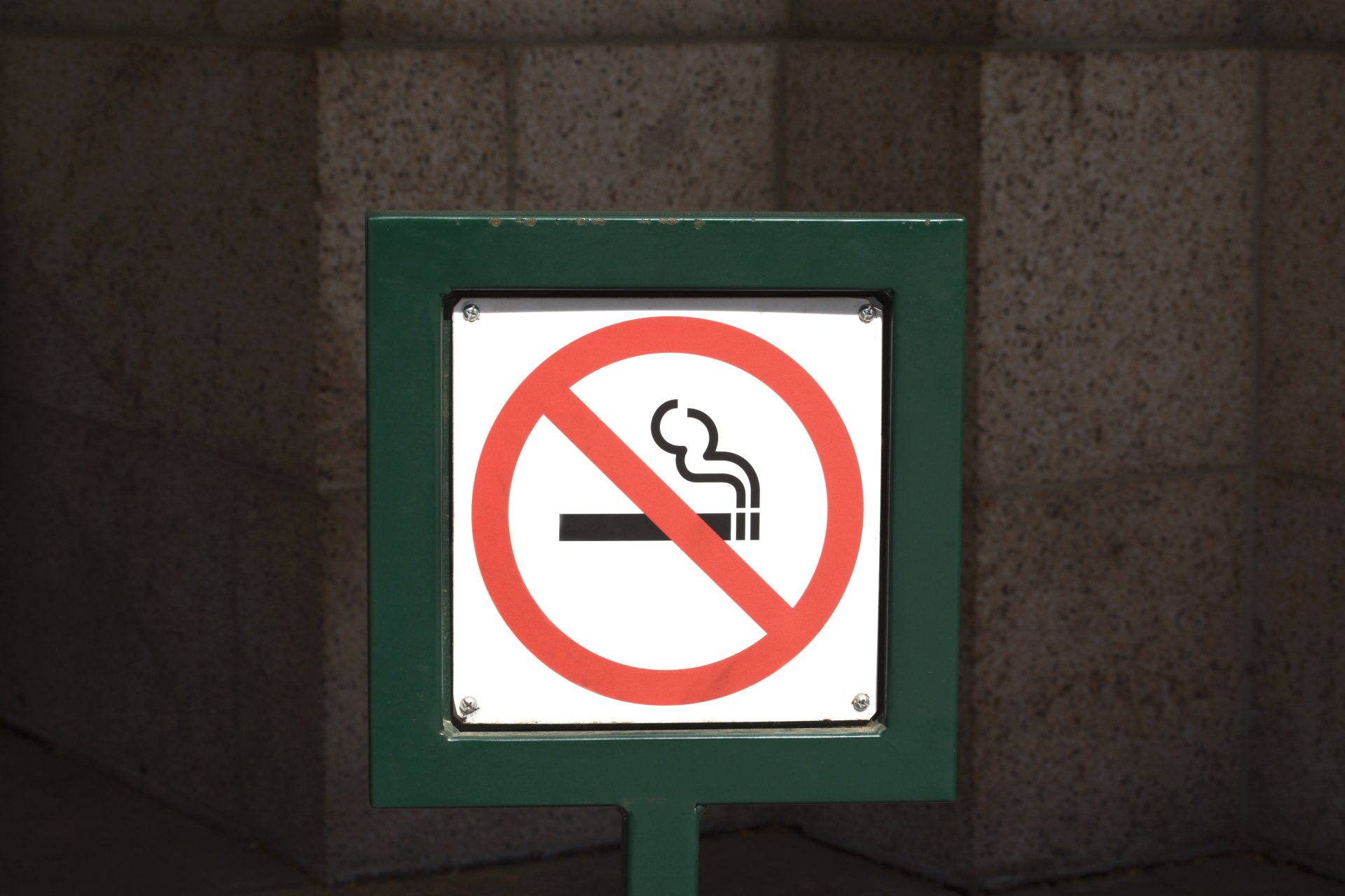 Can the United Kingdom create a smoke-free generation?