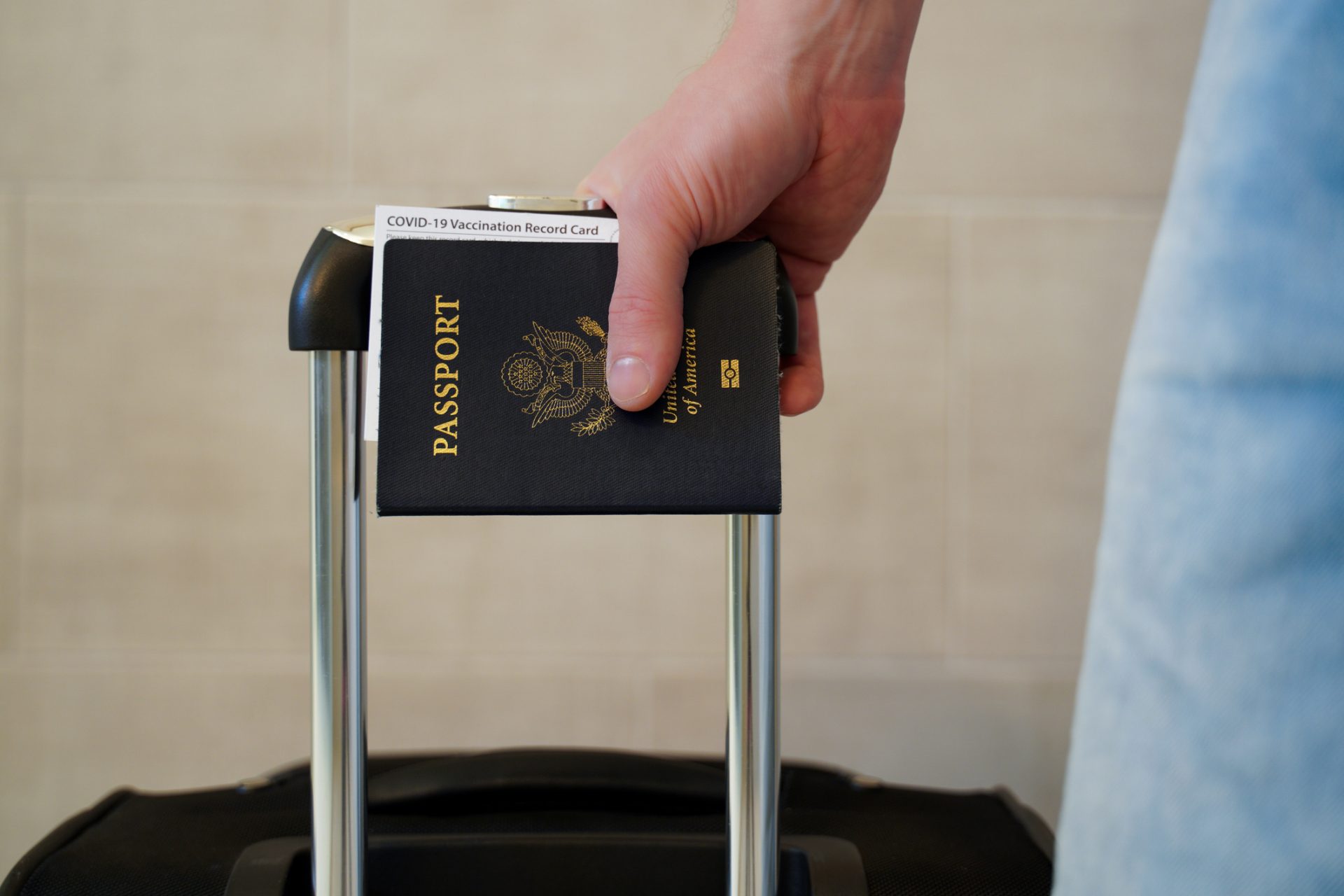 Le département d'État américain met en garde les personnes voyageant à l'étranger : découvrez pourquoi