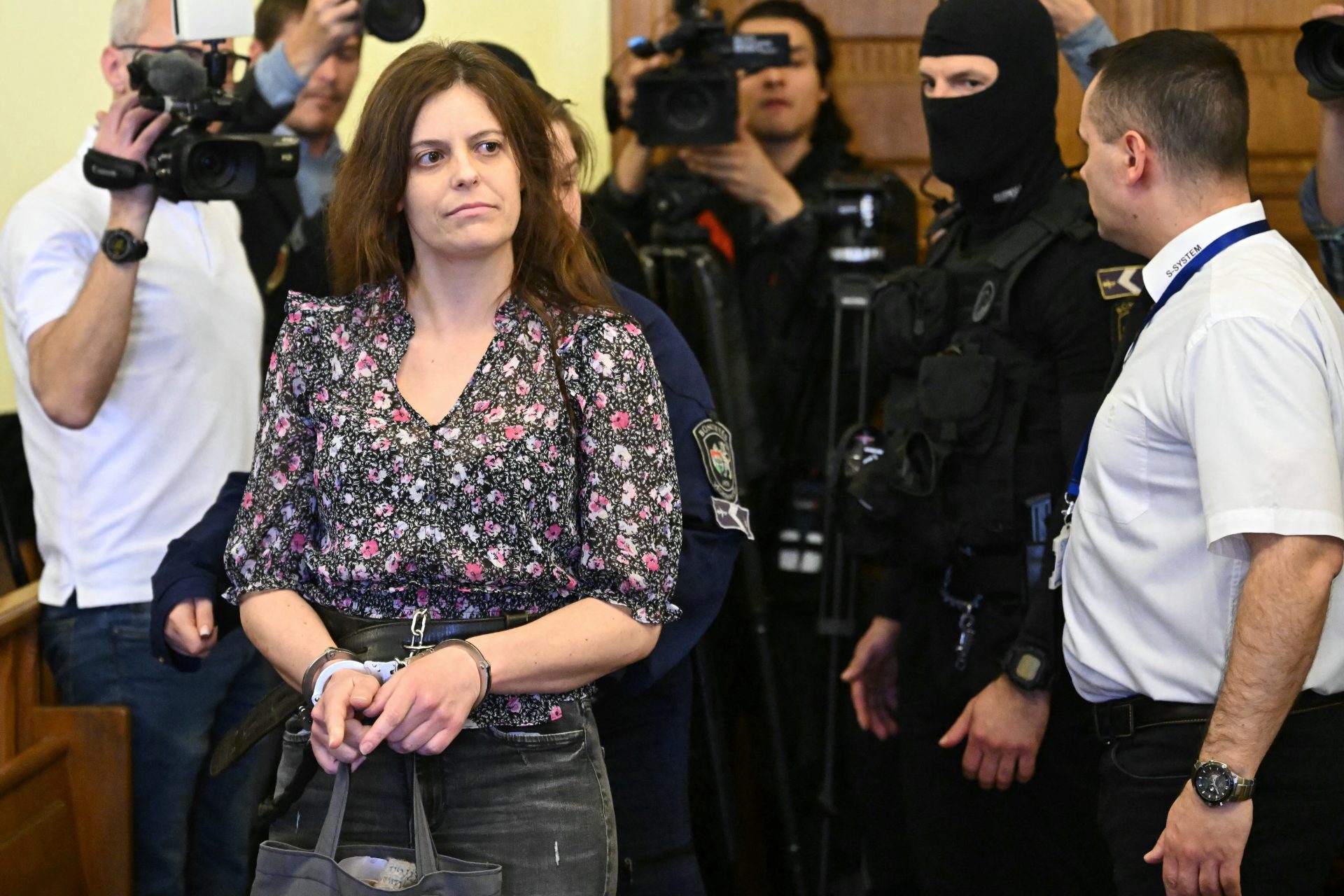 Nuevo giro en el caso Ilaria Salis, la profesora italiana detenida en Budapest que tiene en vilo a Europa