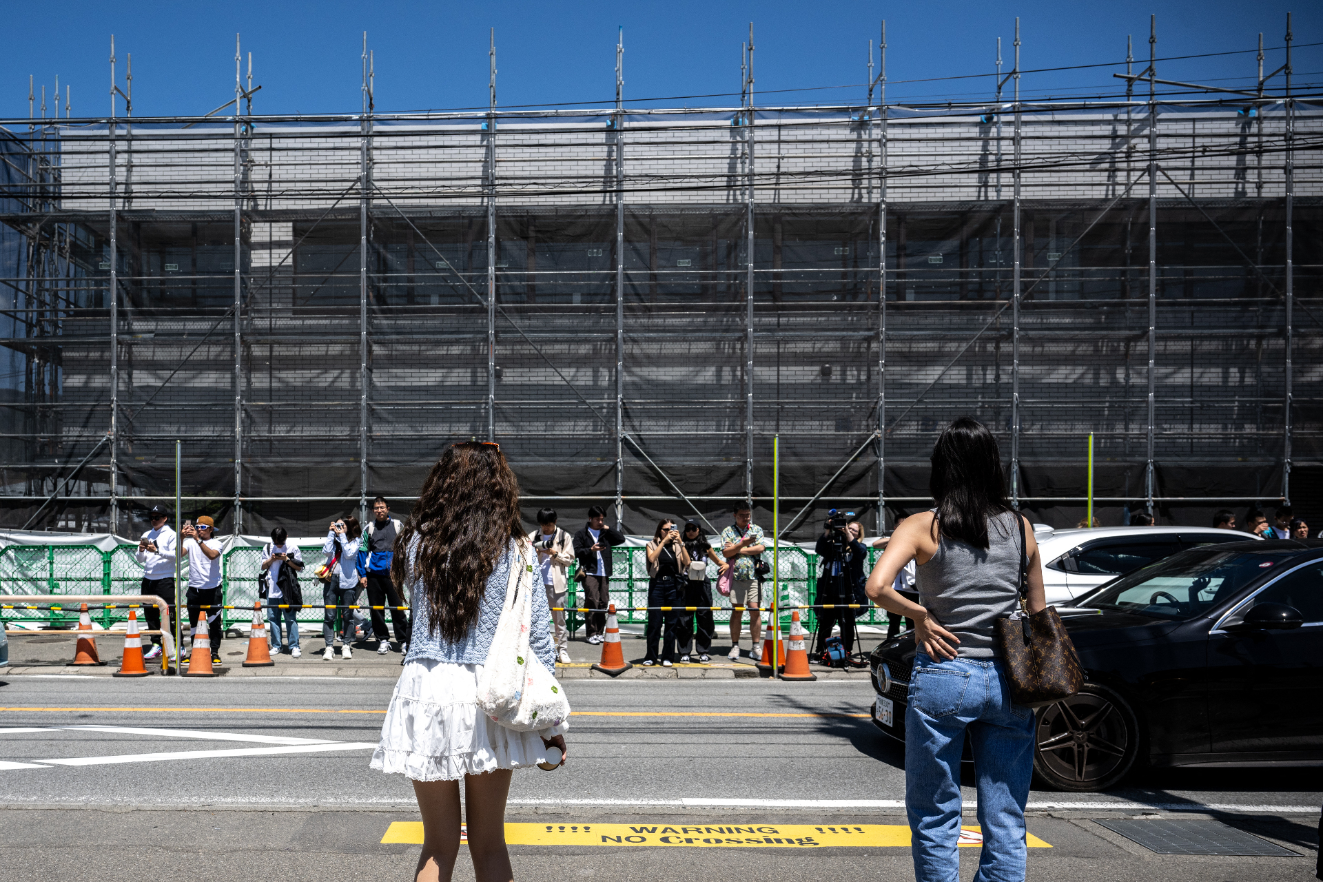 Por qué un pueblo japonés construyó un enorme muro para bloquear el Monte Fuji