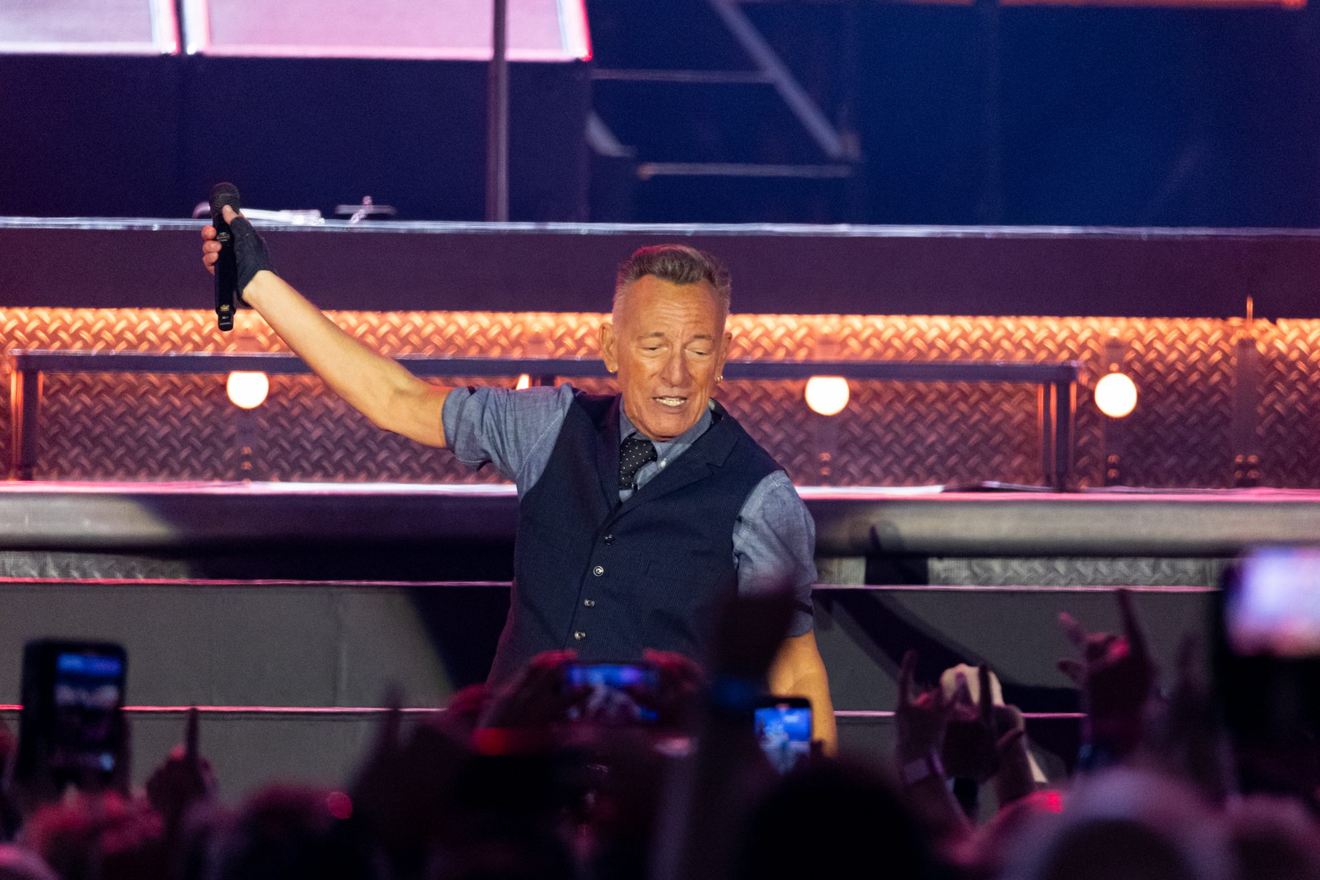 Trump and Springsteen: battle for New Jersey