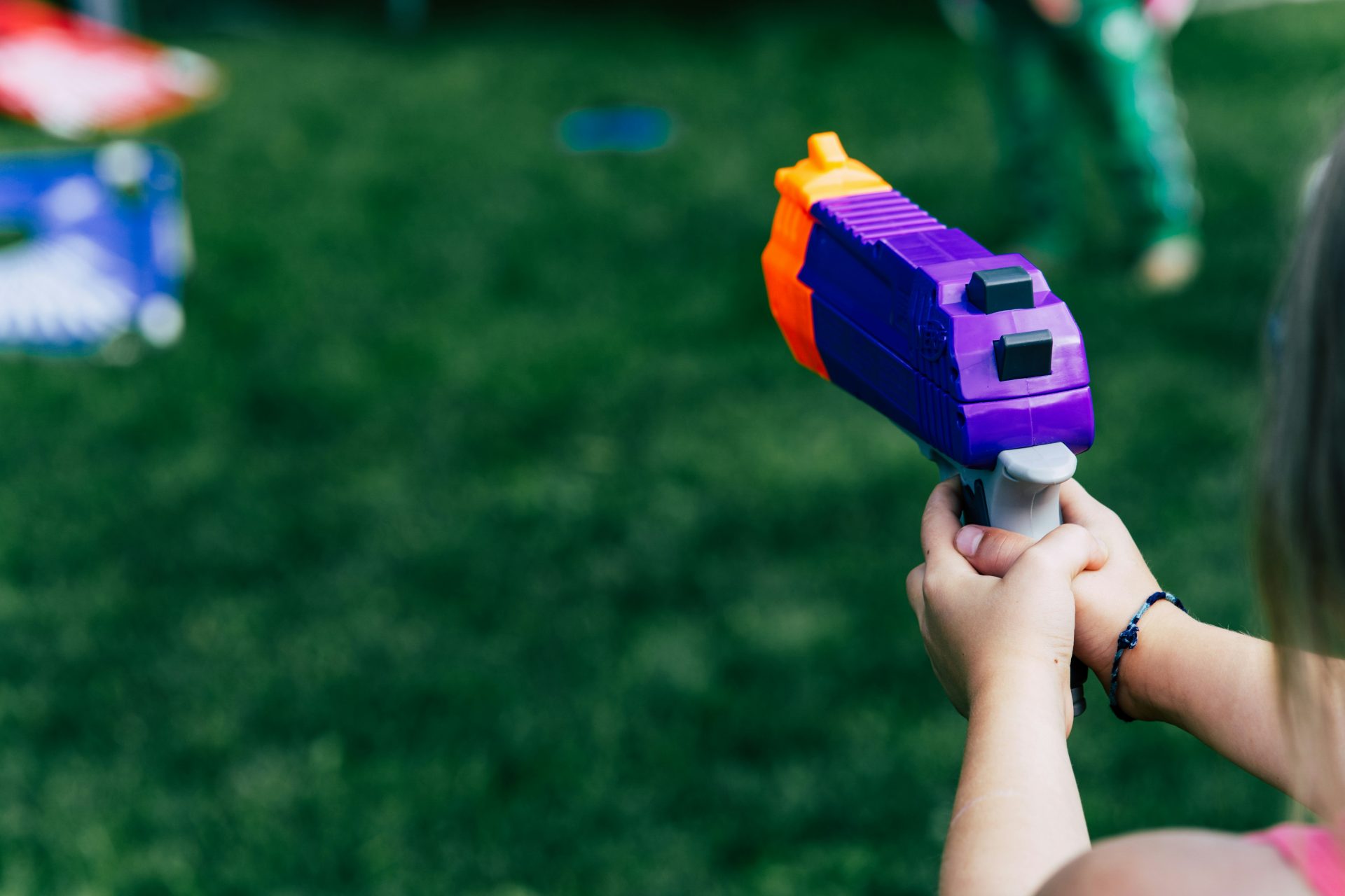 Las armas de juguete no deben imitar a las reales