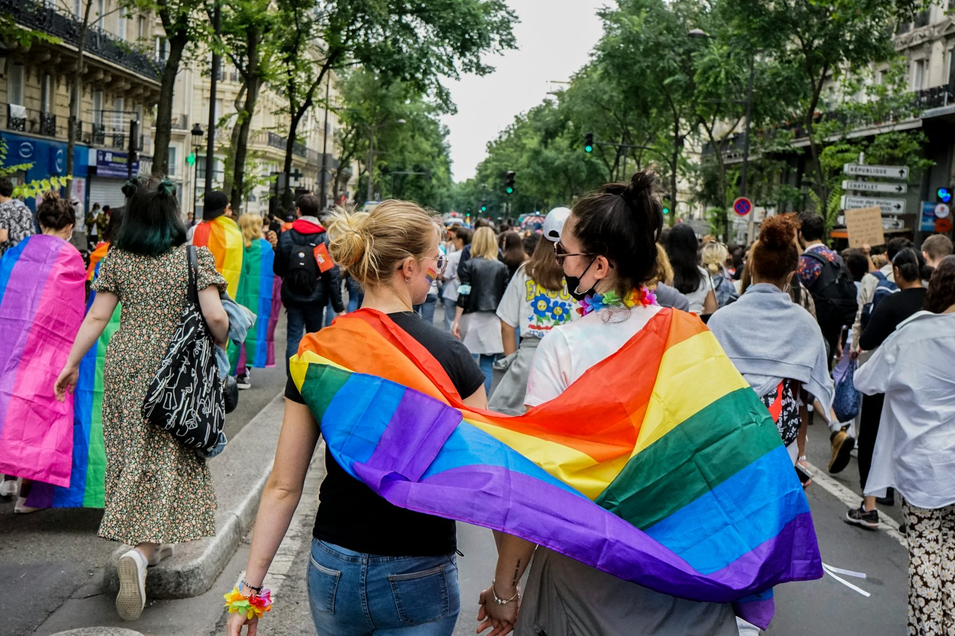 Ces rencontres sont généralement calmes et non violentes