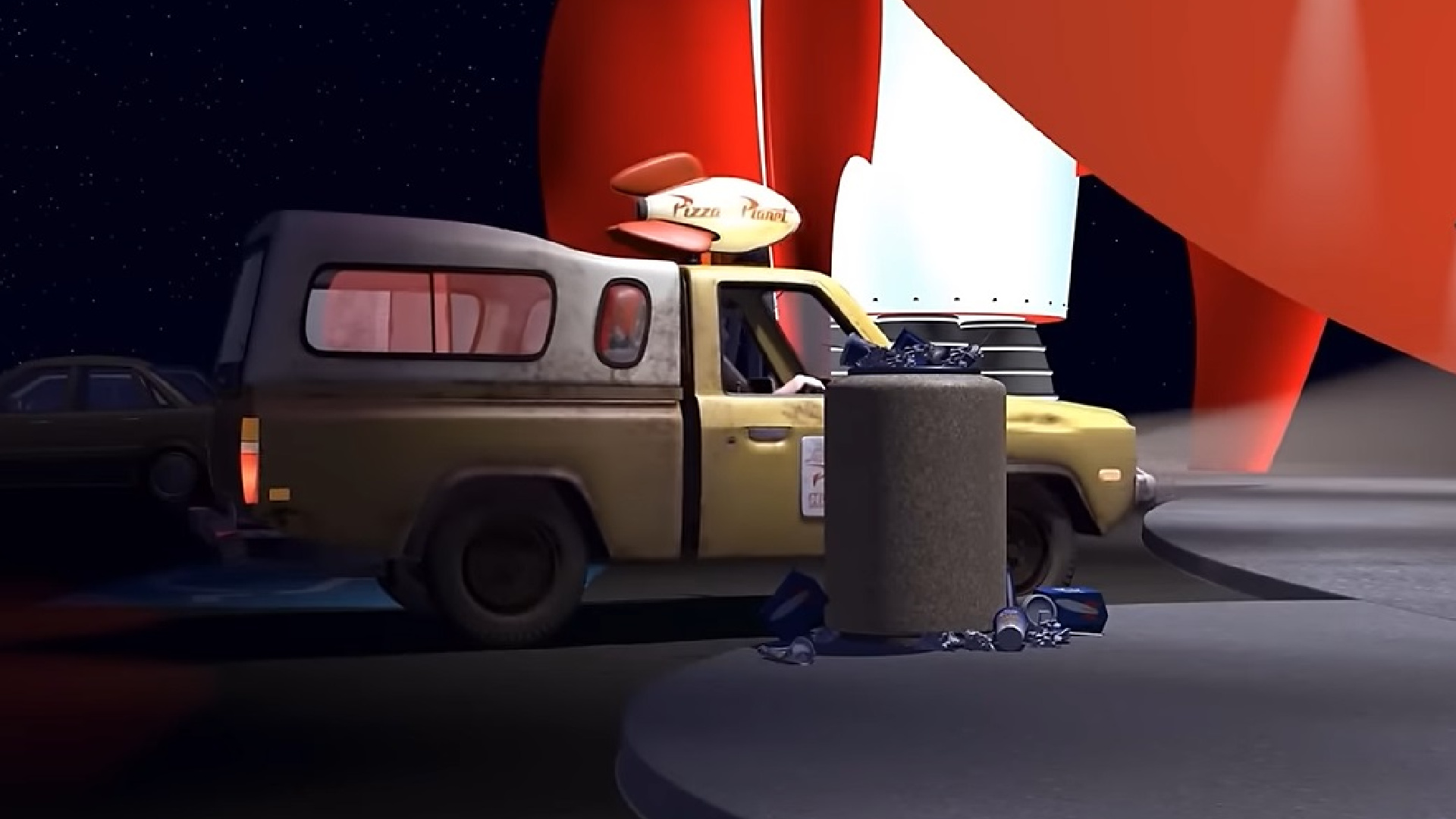 El coche de Pizza Planet en casi todas las películas.