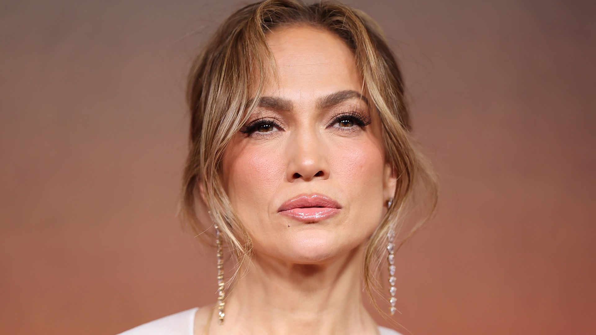 What's eating Jennifer Lopez?