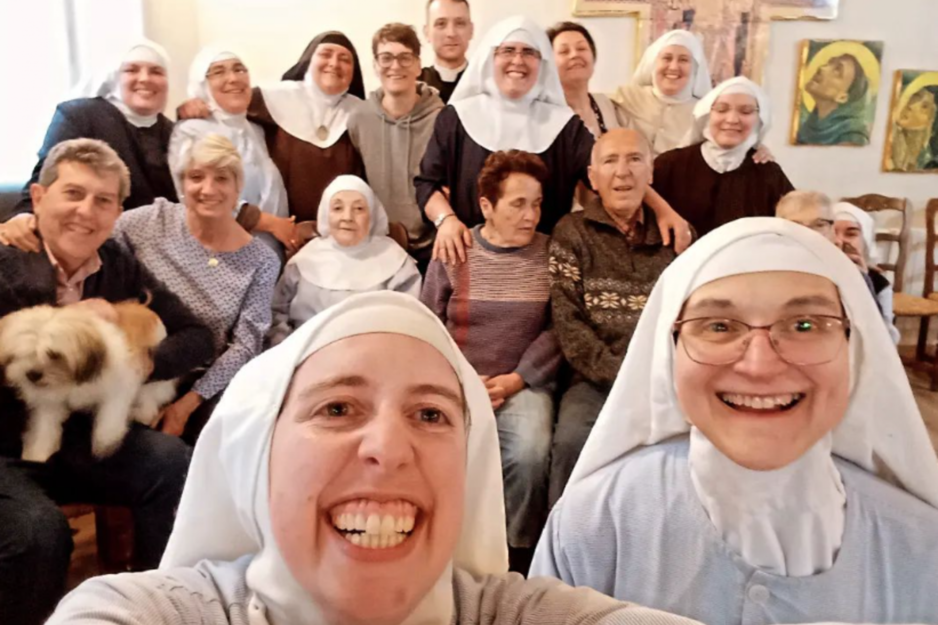 Rechazo al Vaticano, inmuebles a la venta y monjas excomulgadas: ¿qué pasa en este polémico convento español?