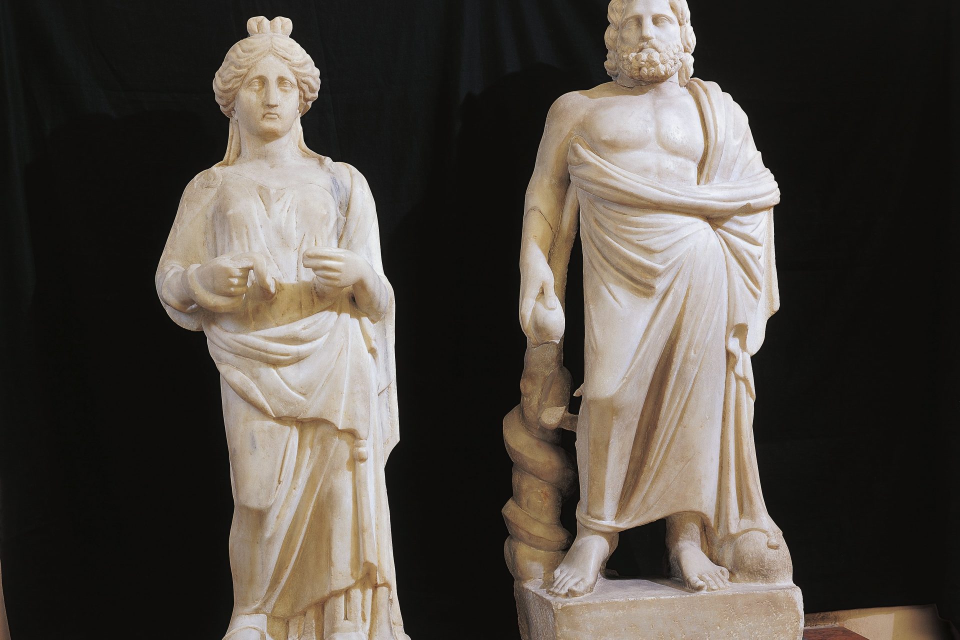 Statues of Asclepius and his daughter Hygieia 