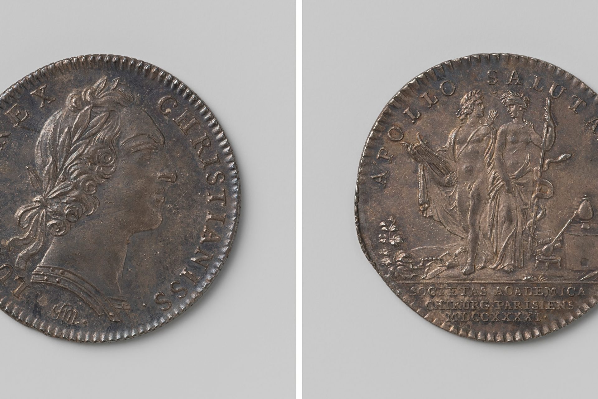 Louis XV silver medal as a tribute to surgery and health