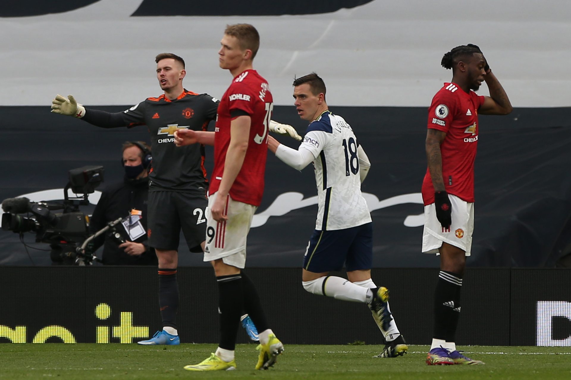 10. McTominay's incidental contact - Tottenham vs Manchester United 2021 