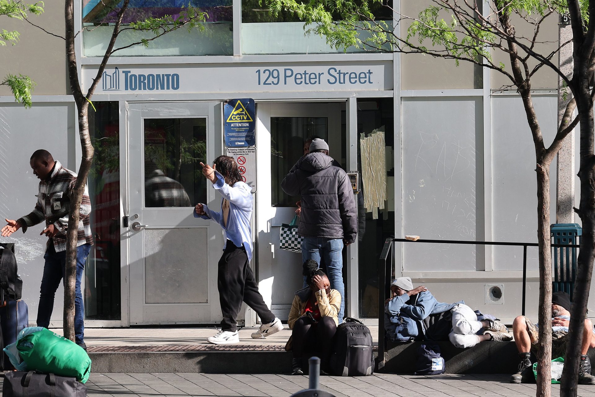 Why can't the government seem to help homeless Canadians?