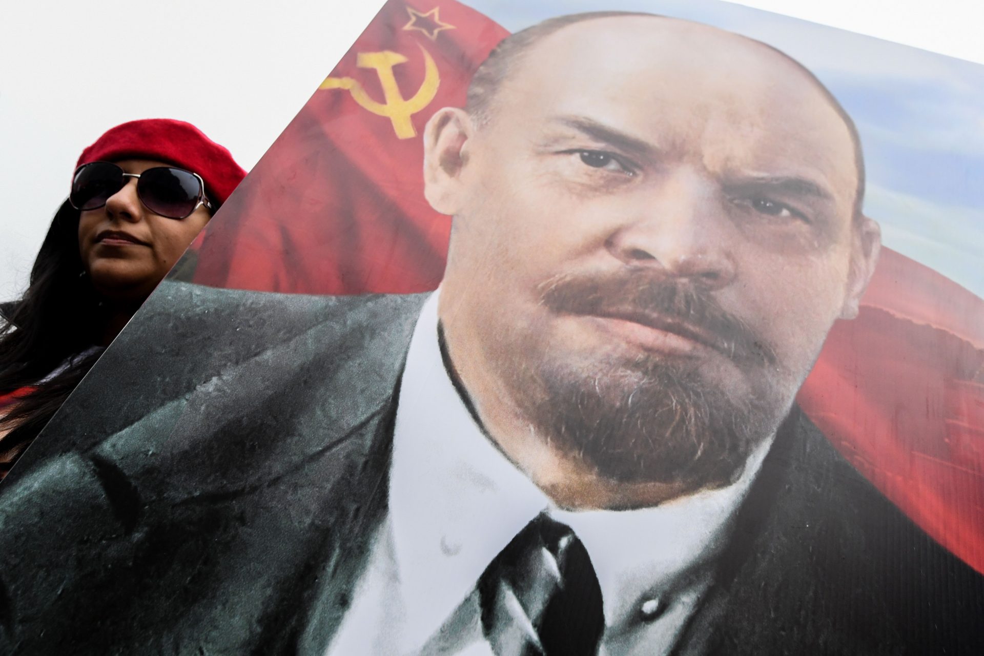 Goodbye Lenin: das unerwartete Schicksal einer Statue des russischen Führers in der Ukraine